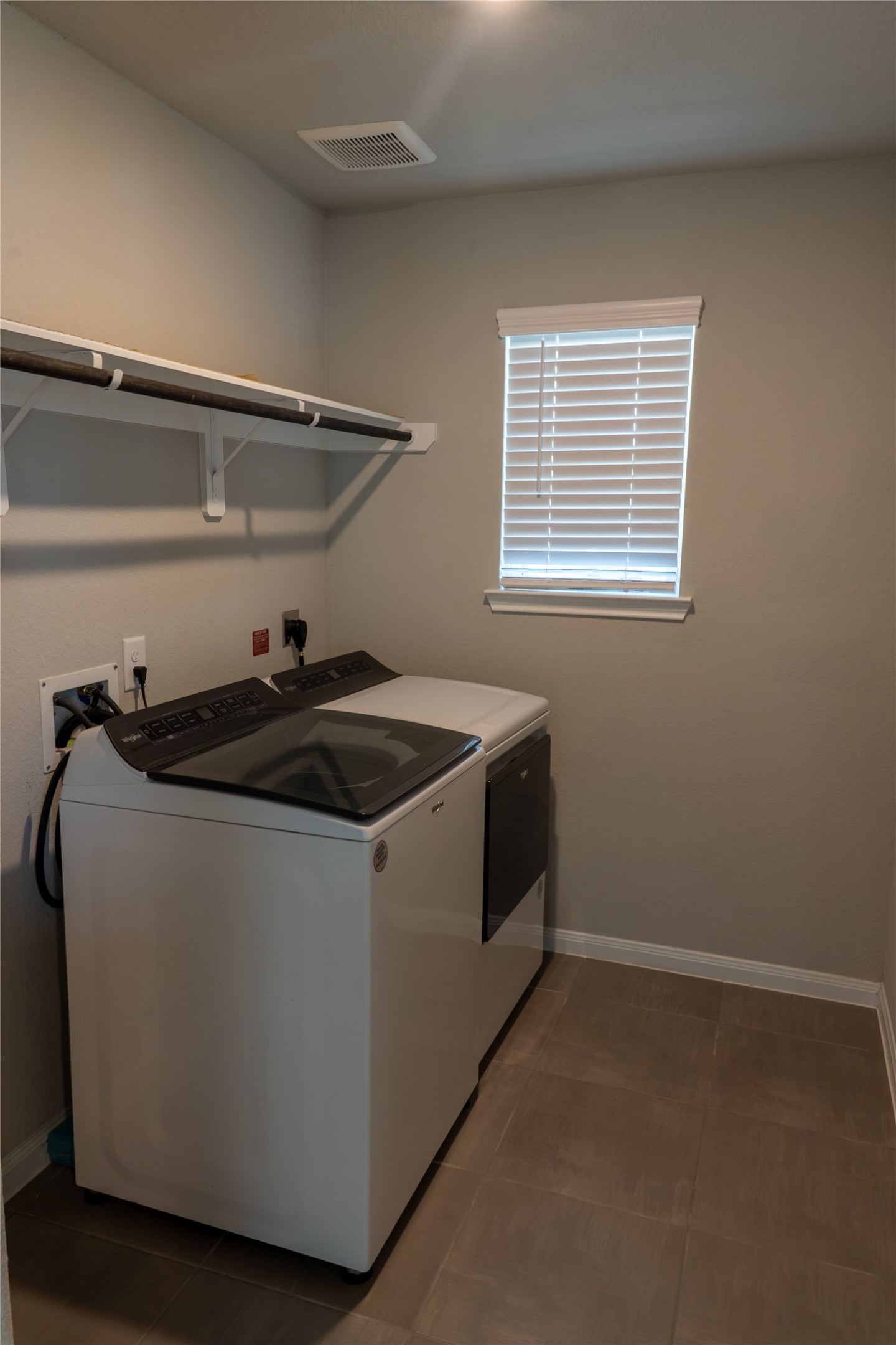 7010 Silverleaf Oak Street Property Photo 34