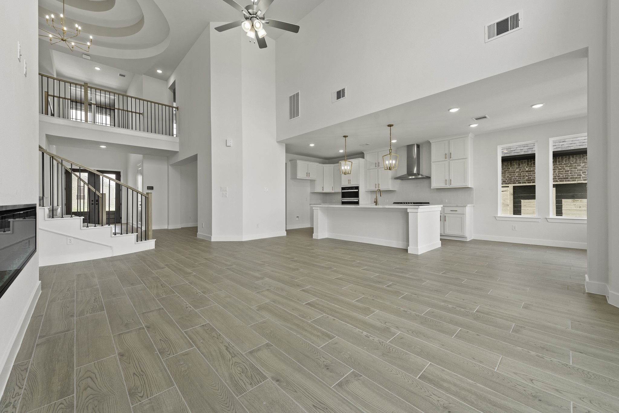 7102 Frio Drive Property Photo 3