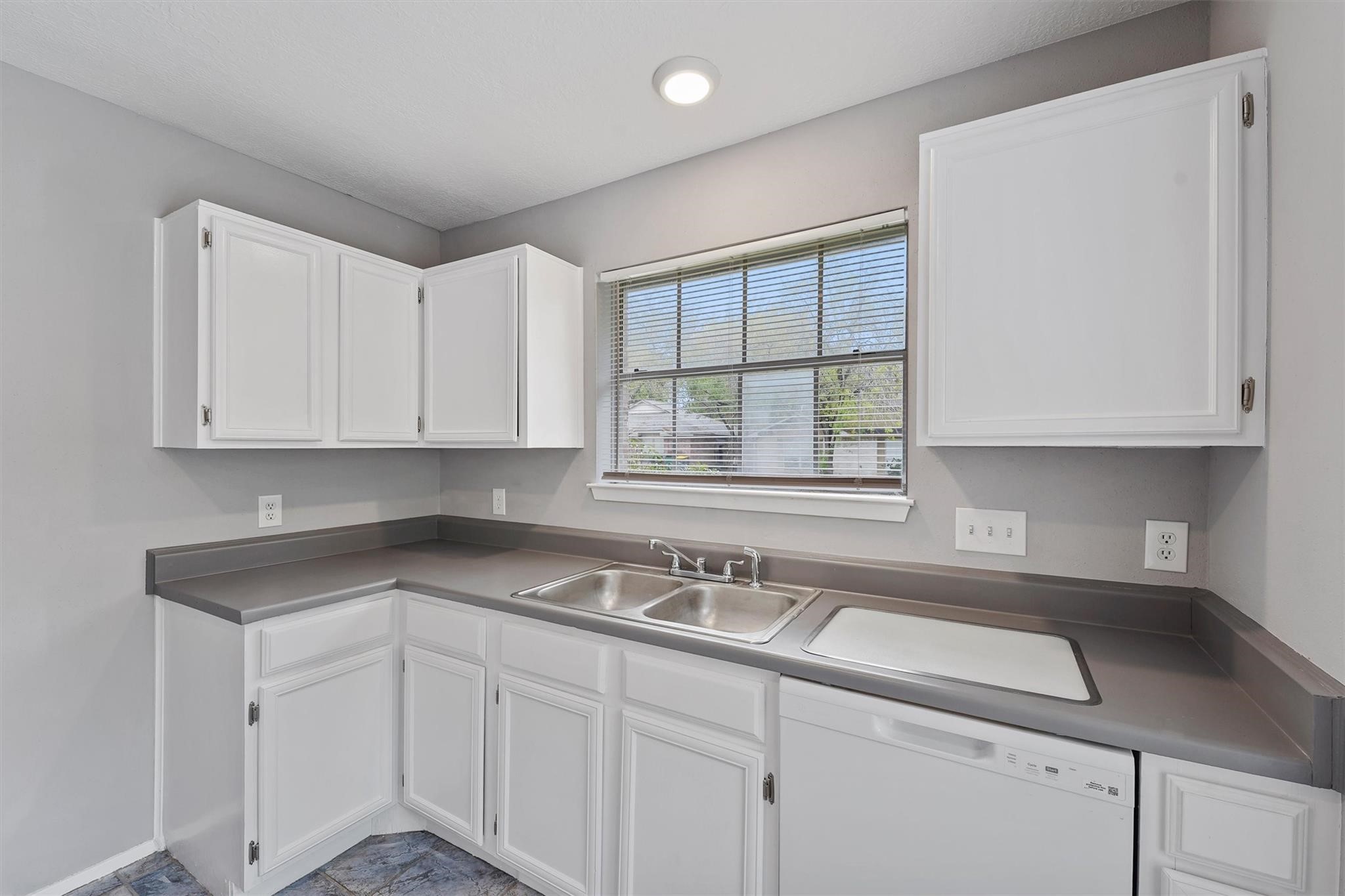 22101 Moss Falls Lane Property Photo 10