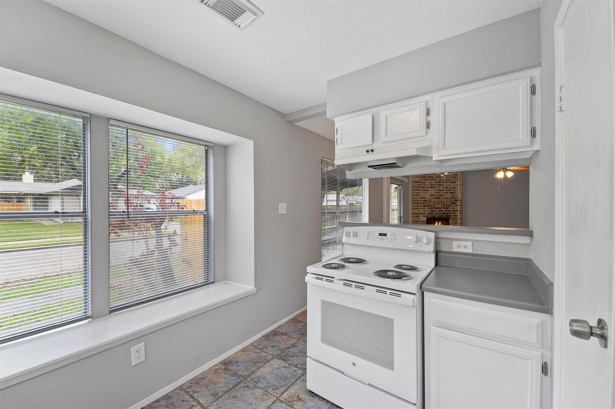 22101 Moss Falls Lane Property Photo 12