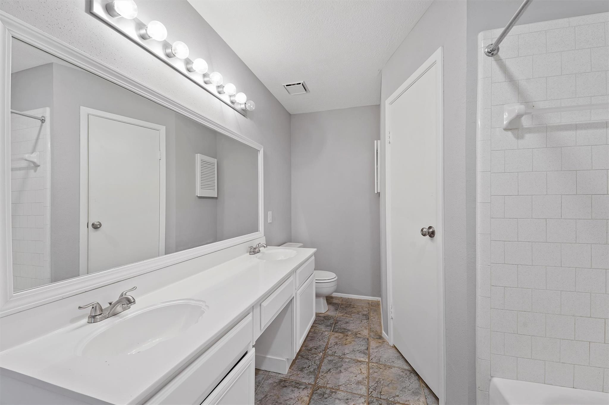 22101 Moss Falls Lane Property Photo 17