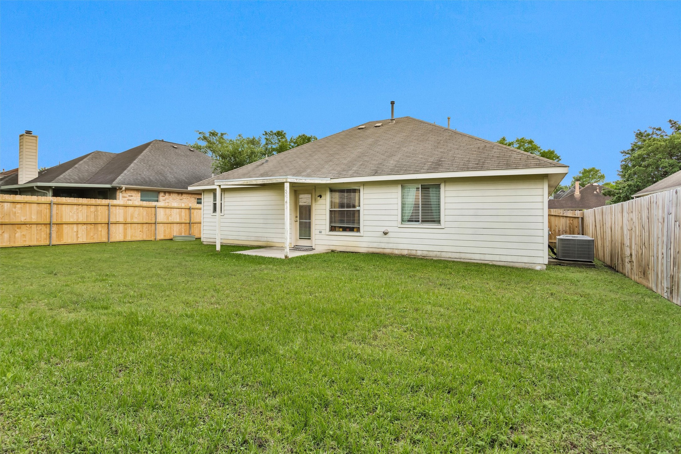 19526 Stillhouse Drive Property Photo 32