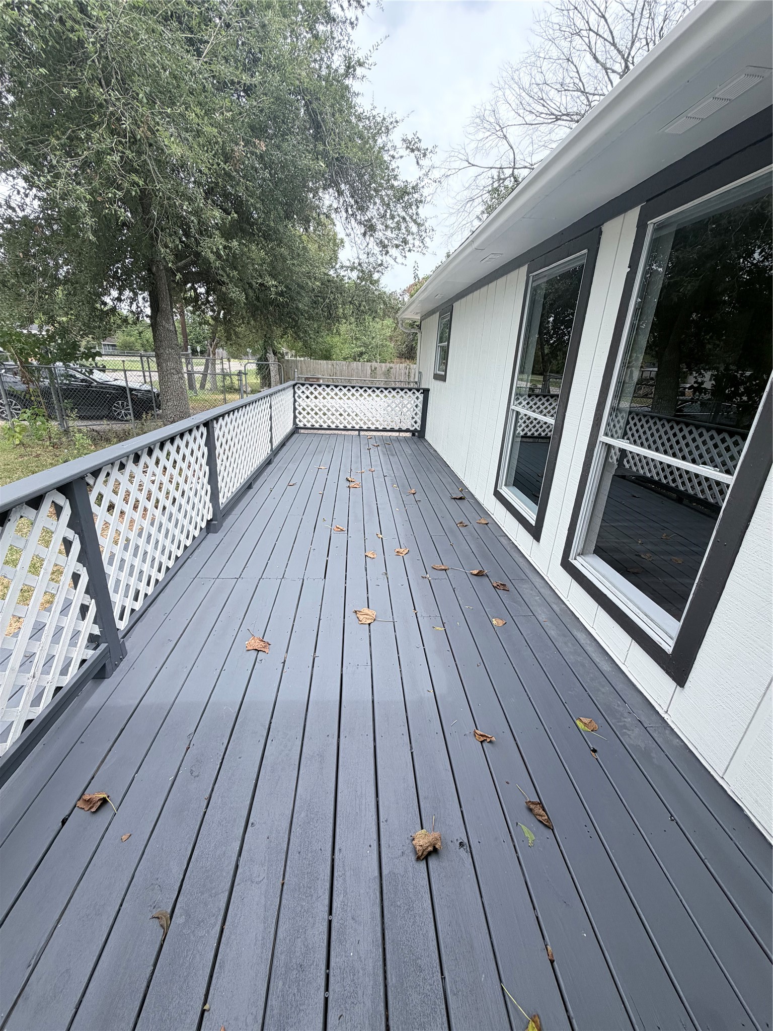 3421 Colorado Avenue Property Photo 8