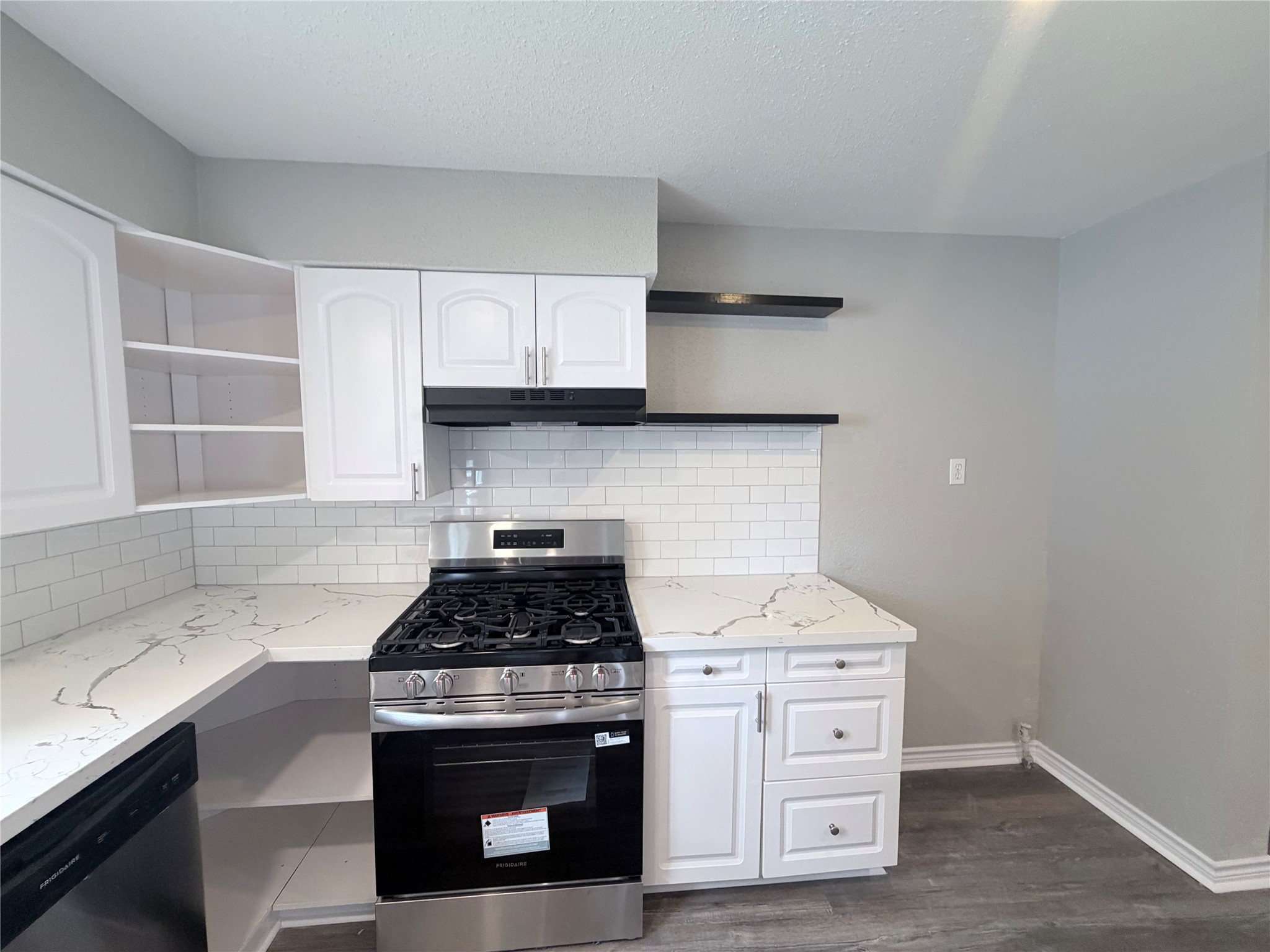 3421 Colorado Avenue Property Photo 10