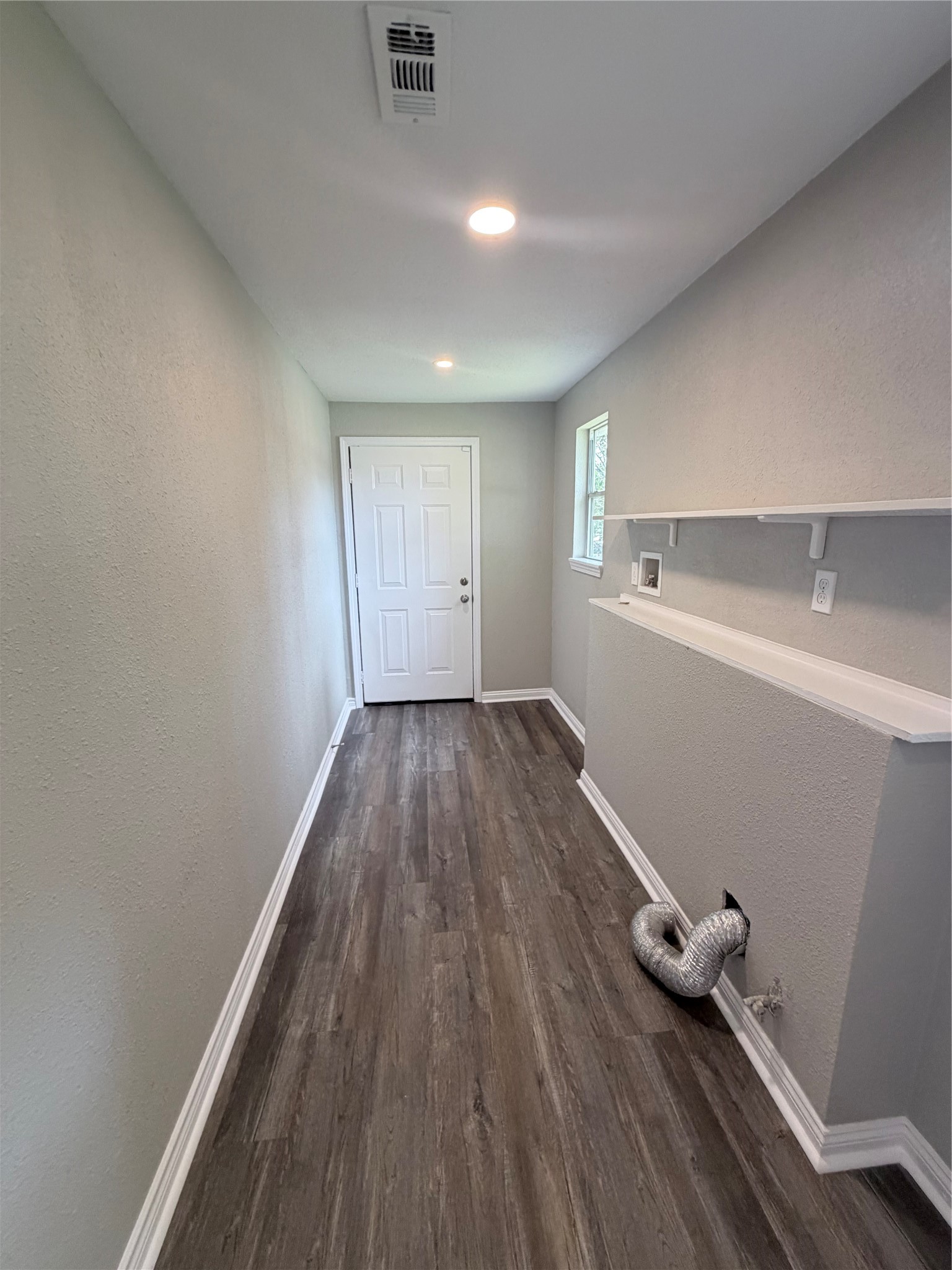 3421 Colorado Avenue Property Photo 15