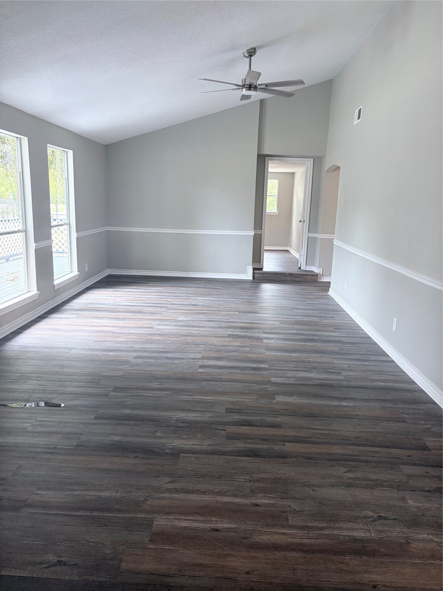 3421 Colorado Avenue Property Photo 21