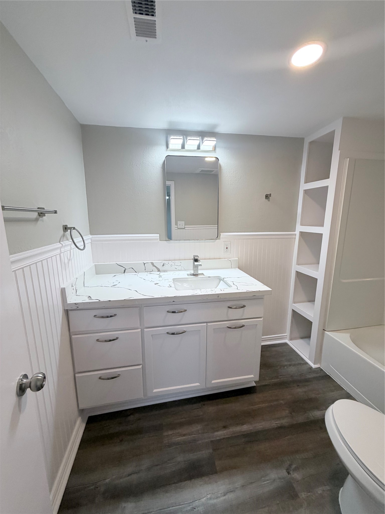 3421 Colorado Avenue Property Photo 23