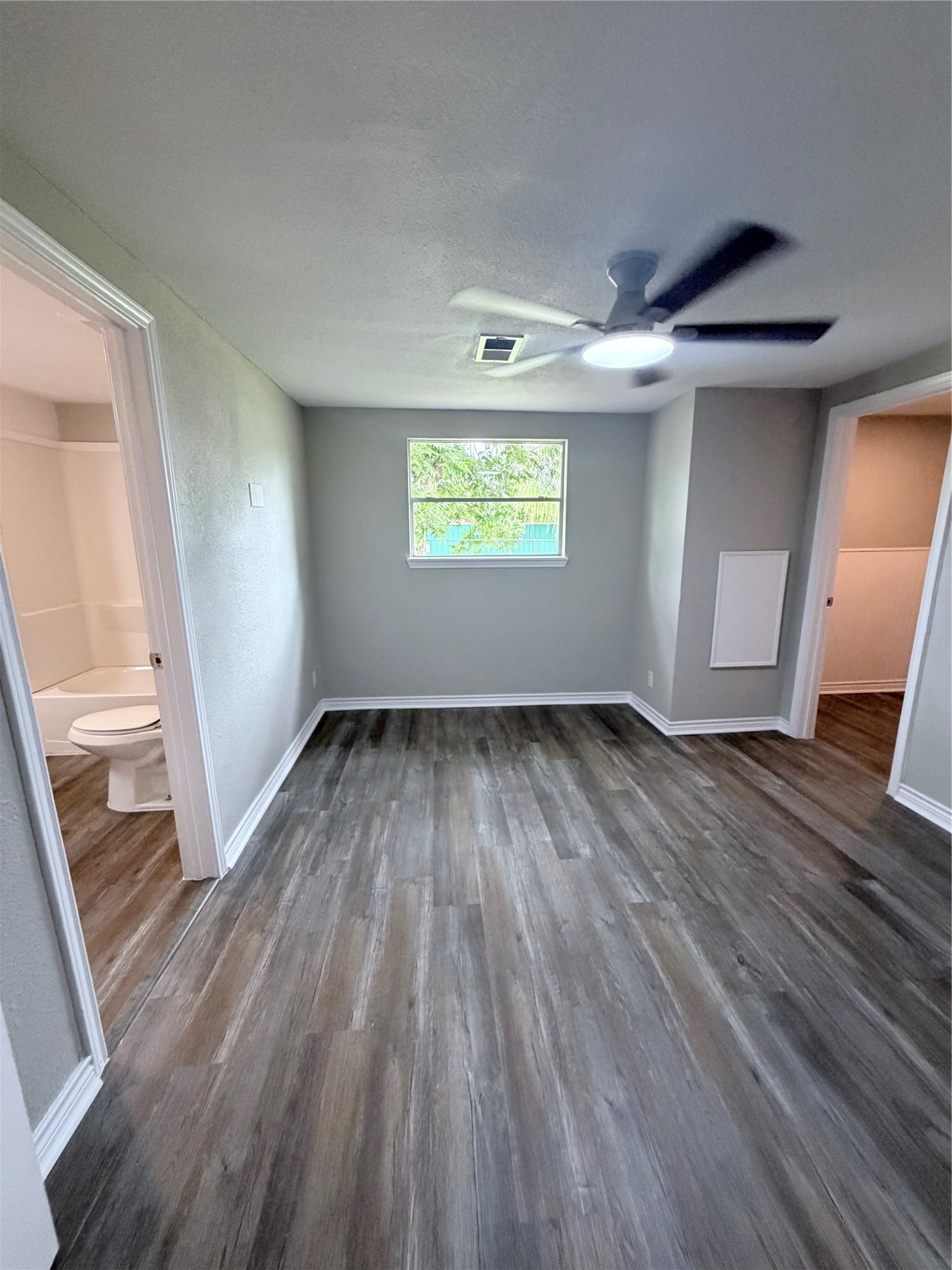 3421 Colorado Avenue Property Photo 25