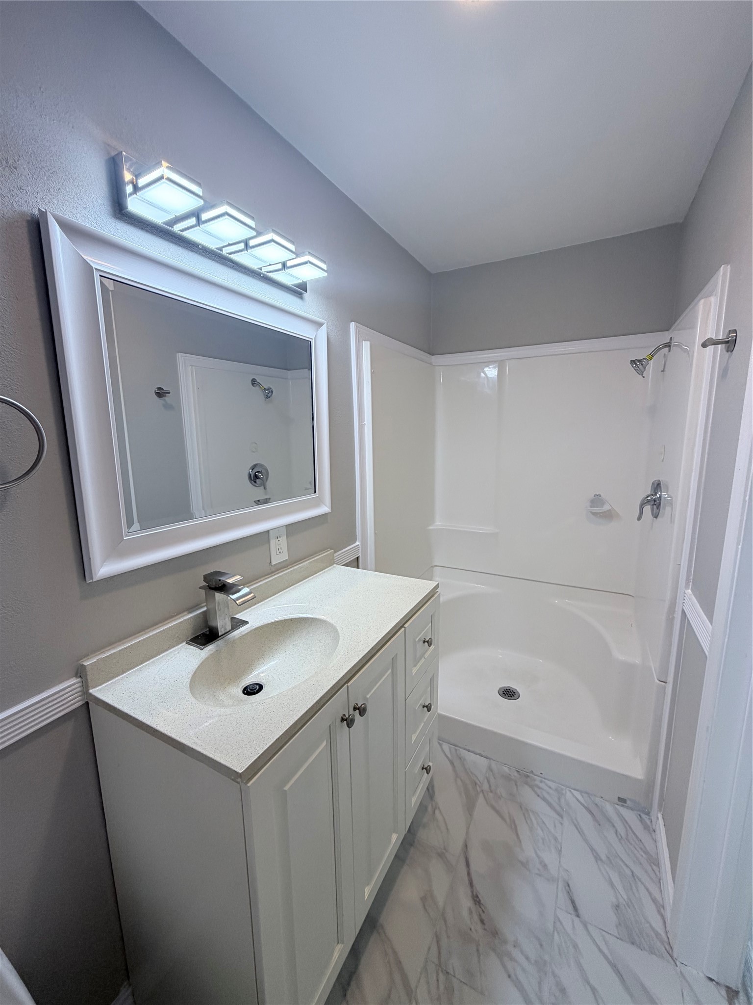3421 Colorado Avenue Property Photo 28