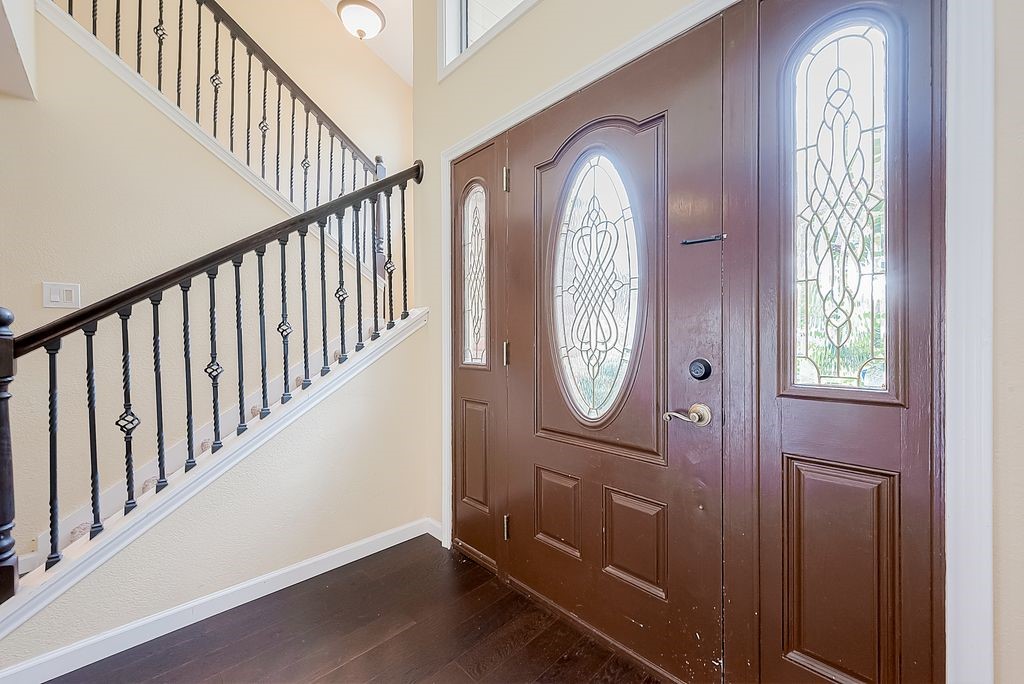2039 Shorewood Lane Property Photo 4