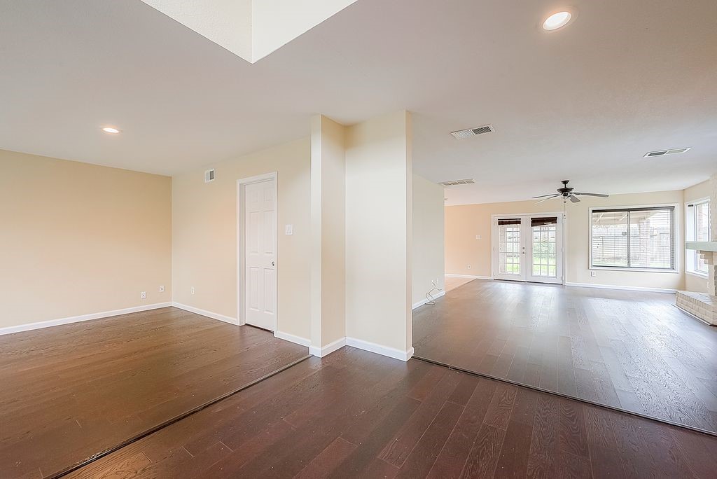 2039 Shorewood Lane Property Photo 6
