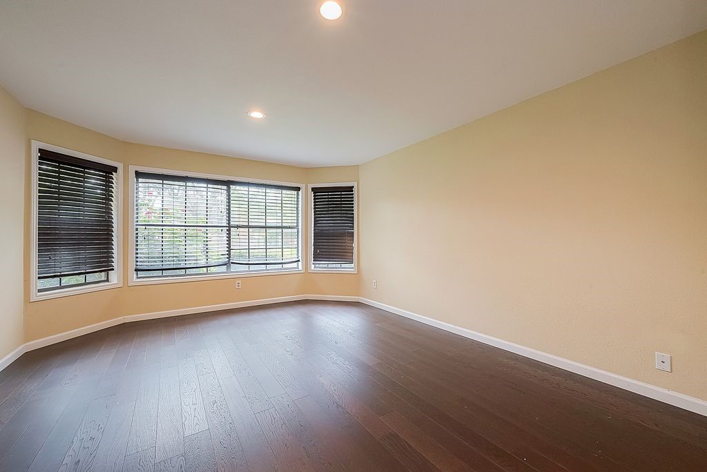 2039 Shorewood Lane Property Photo 10