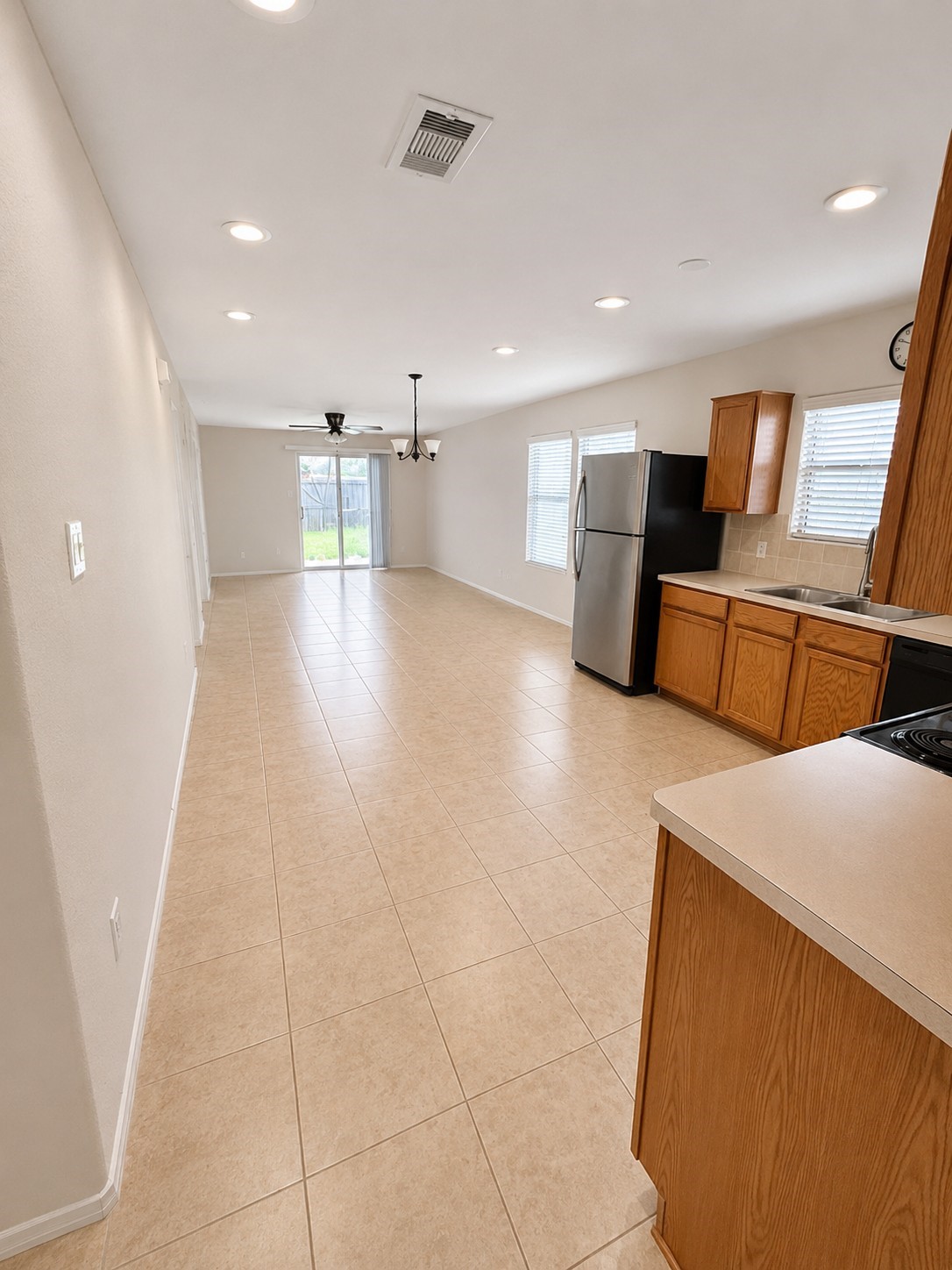 1518 Perennial Lane Property Photo 4