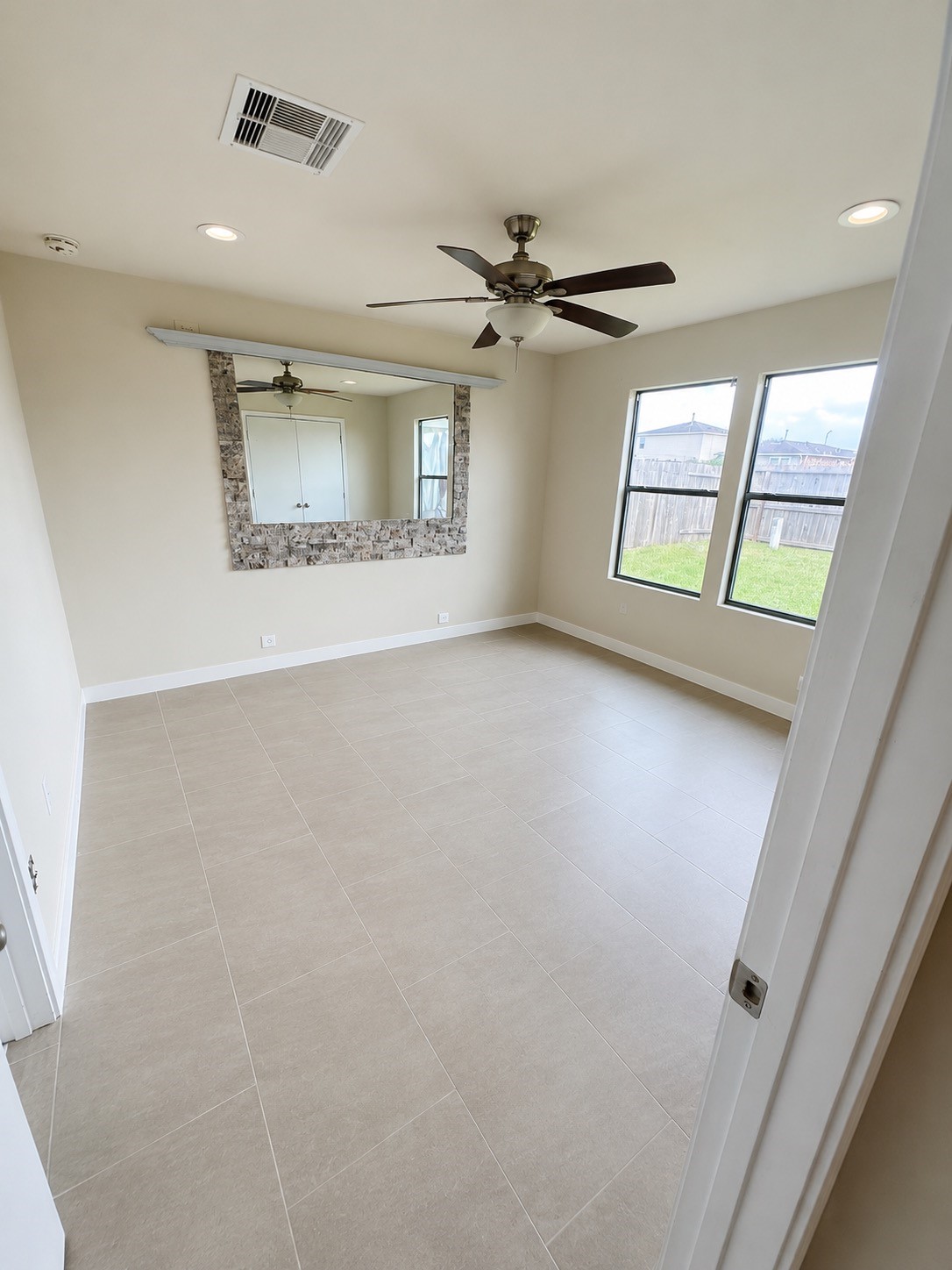 1518 Perennial Lane Property Photo 11