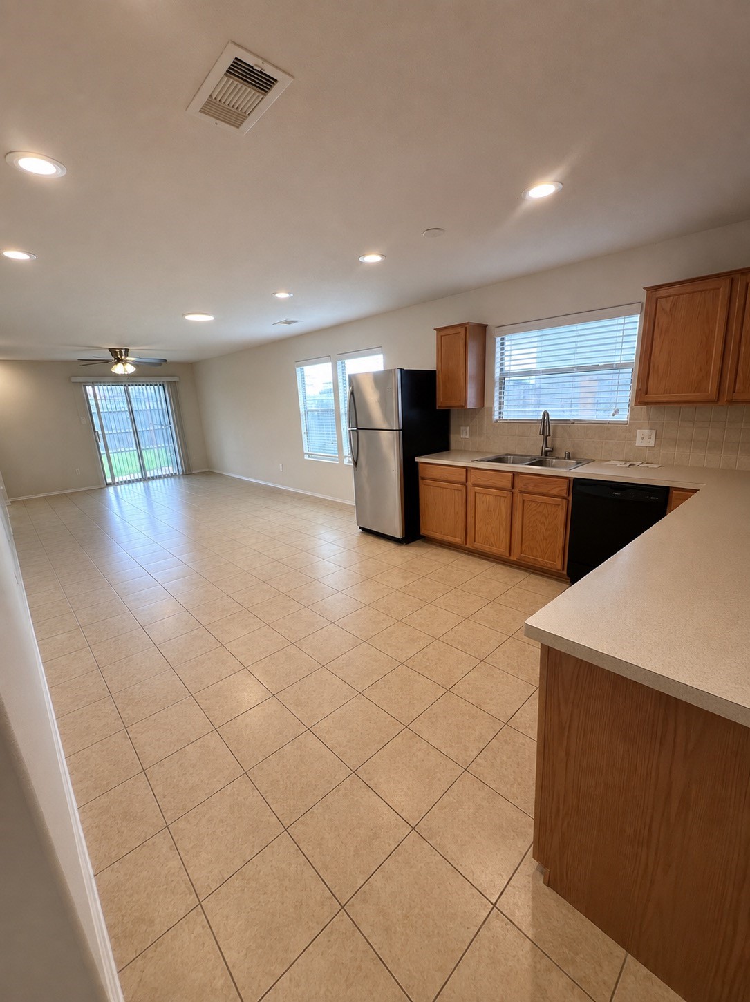 1518 Perennial Lane Property Photo 13