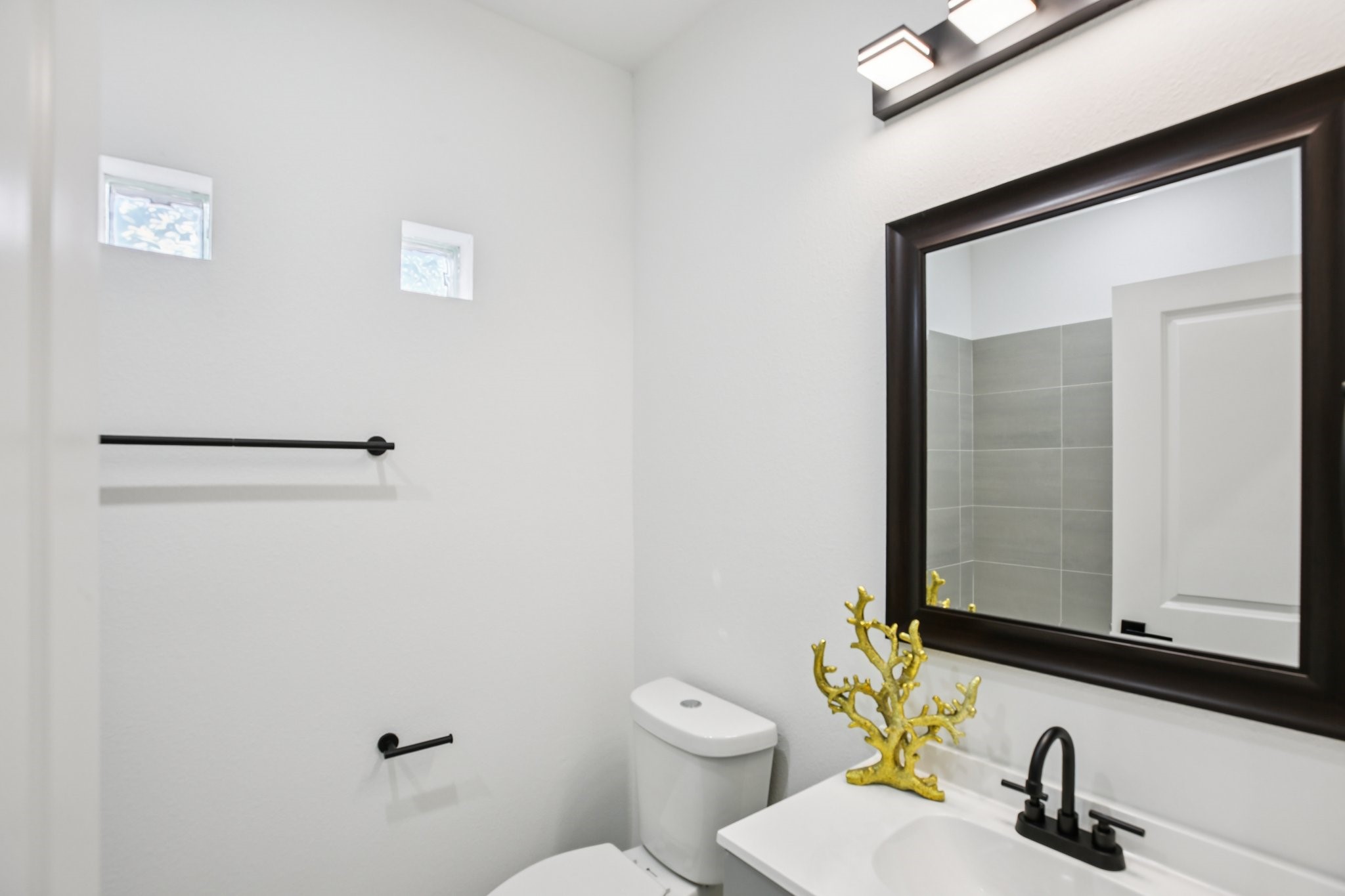 3514 Goodhope Street E Property Photo 12