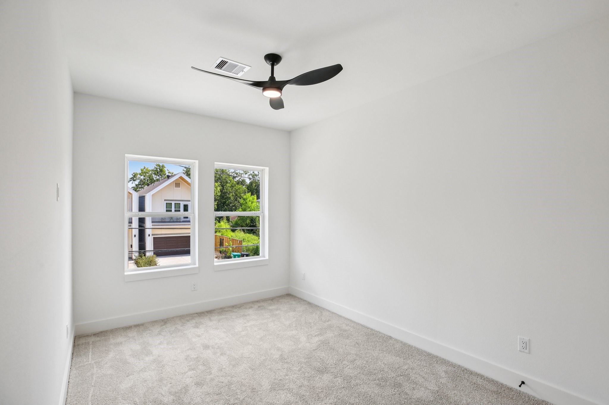 3514 Goodhope Street E Property Photo 16