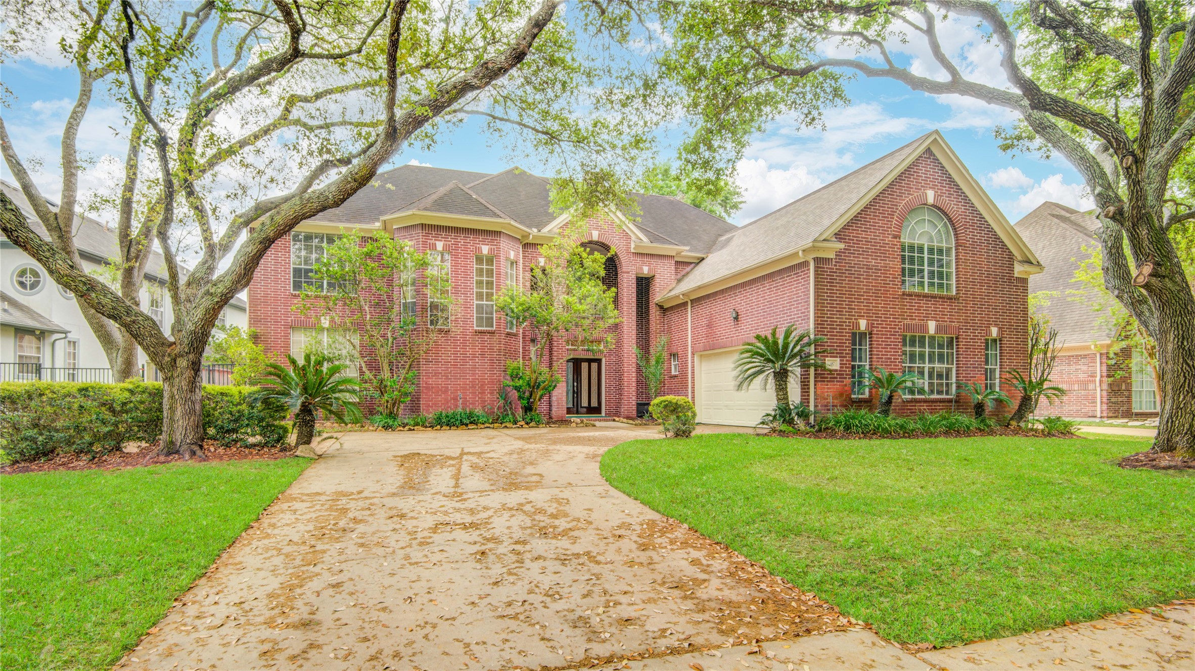 16 Treverstone Court Property Photo 1