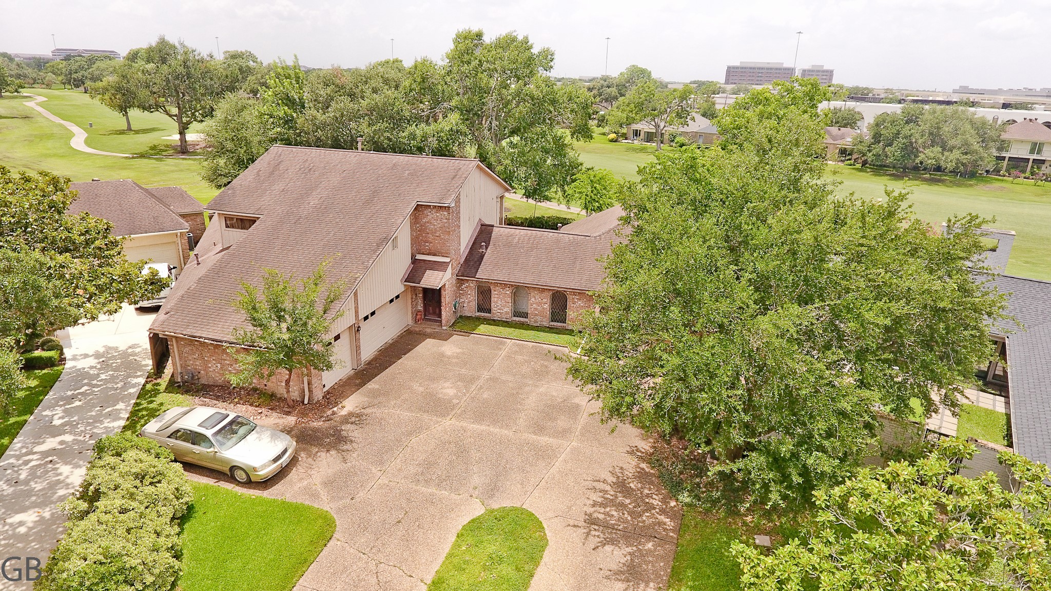 27 Charleston Street N Property Photo
