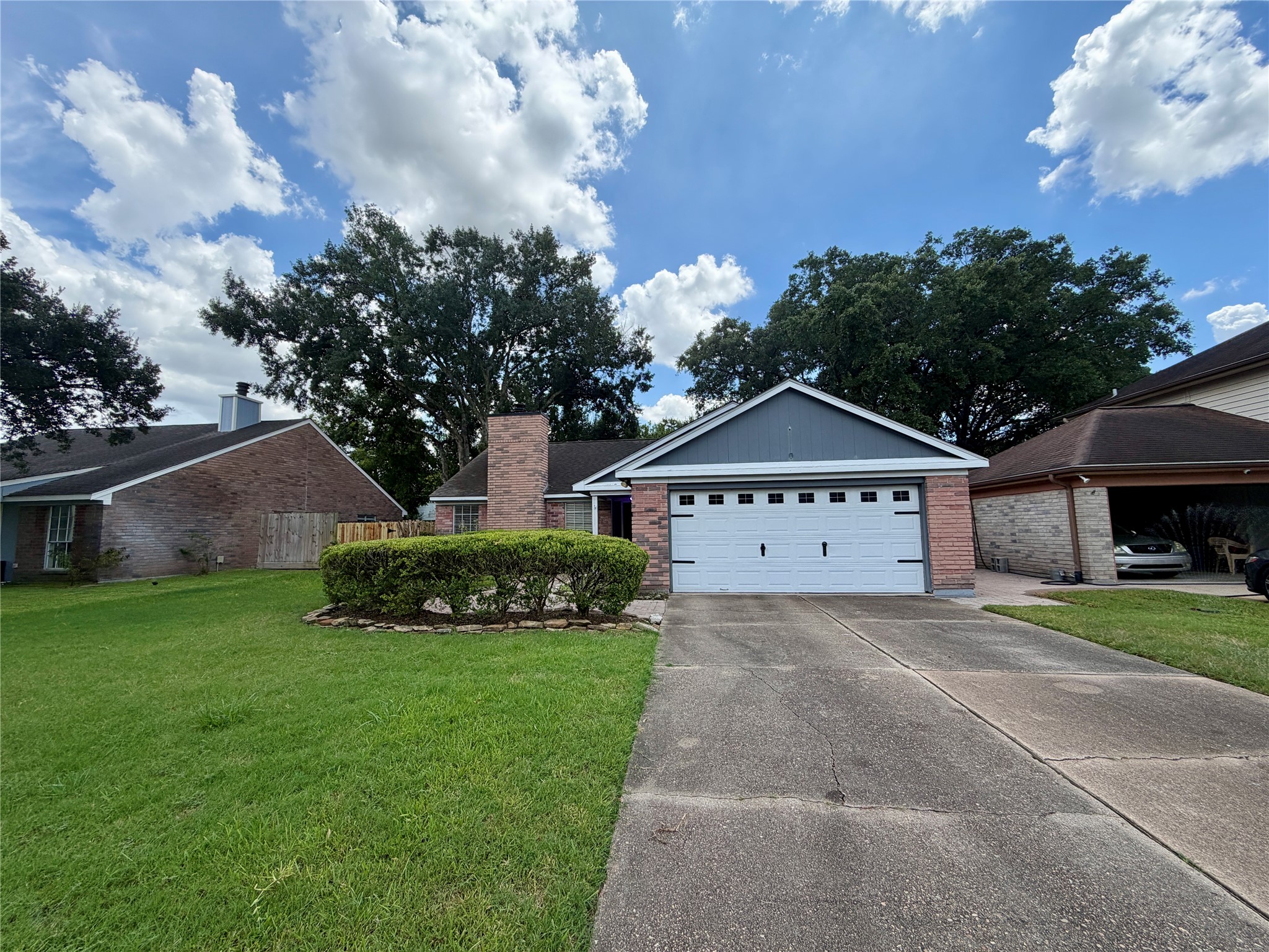 11223 Willow Field Drive Property Photo 2