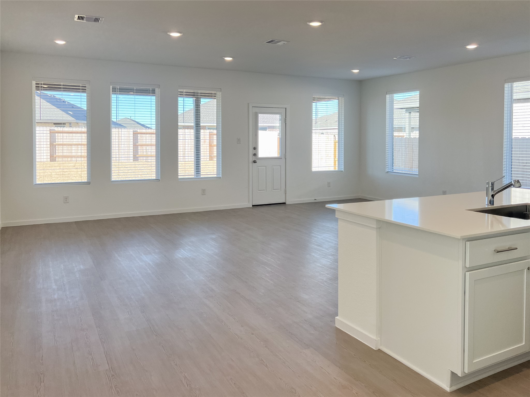 10618 Crimson Trace Property Photo 3