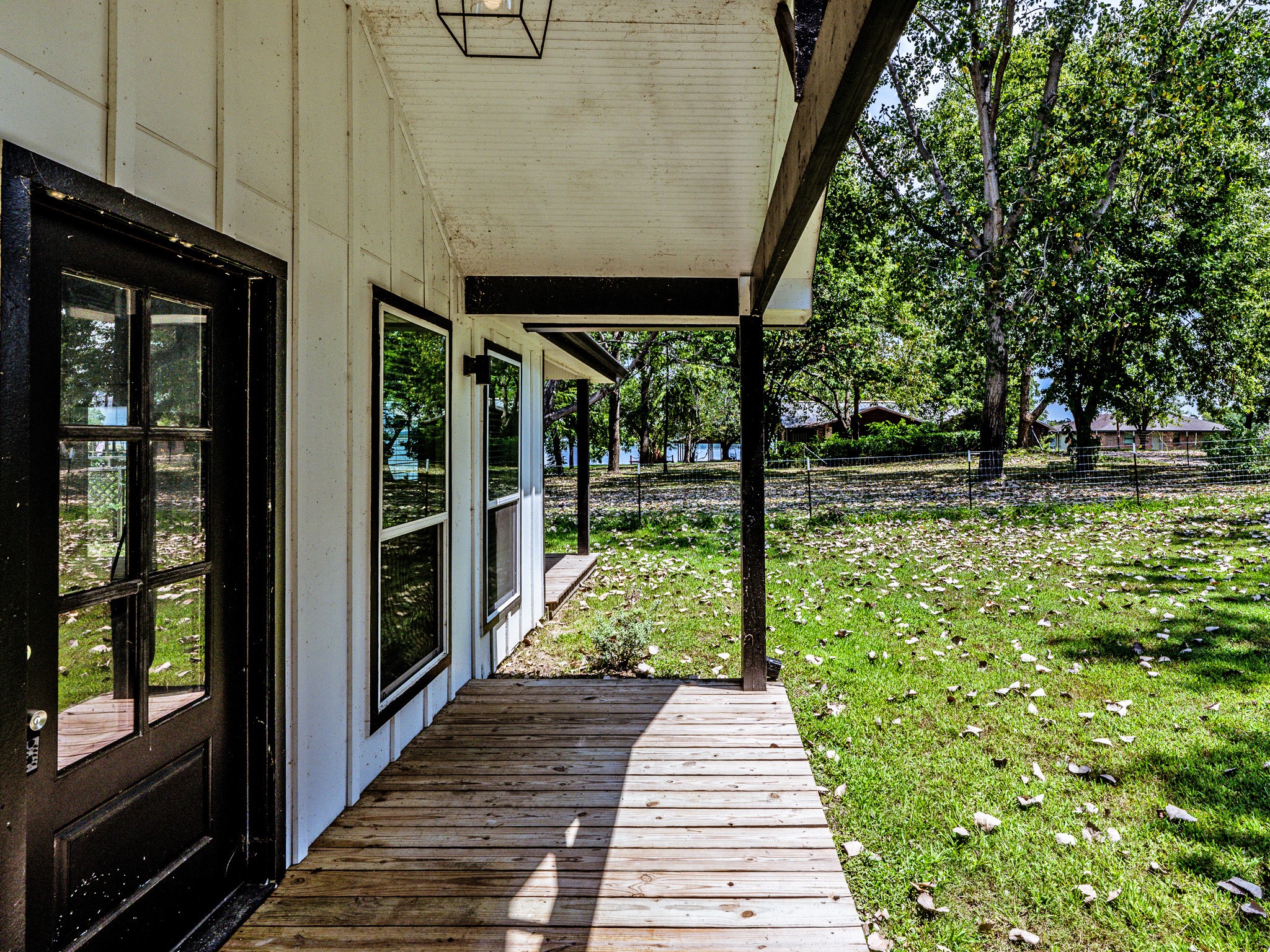 161 Lakeway Circle Property Photo 4