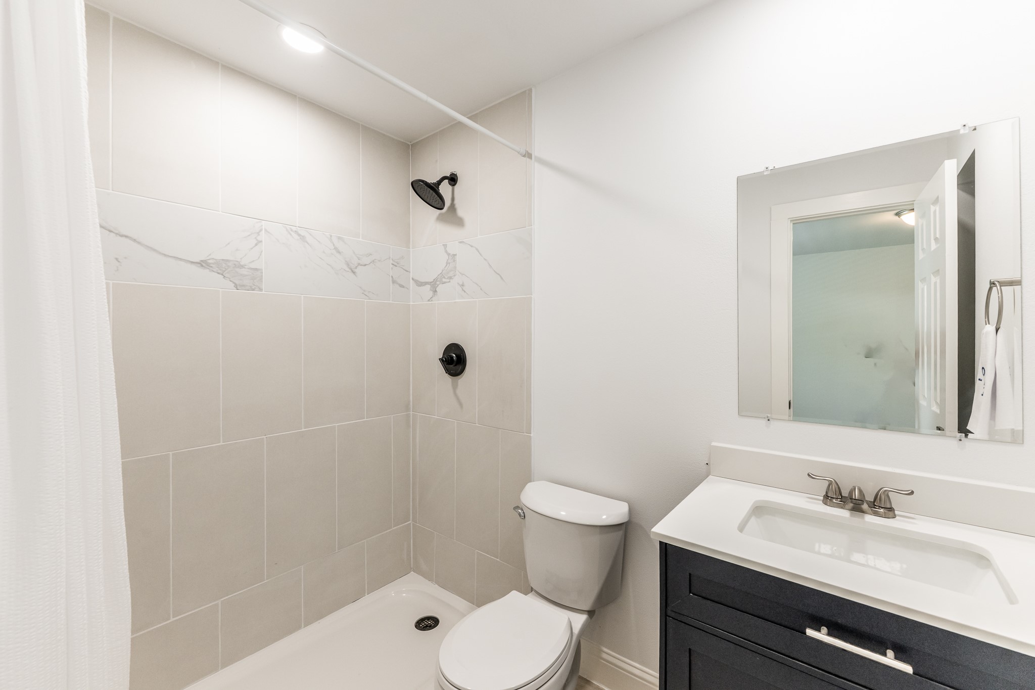 161 Lakeway Circle Property Photo 17