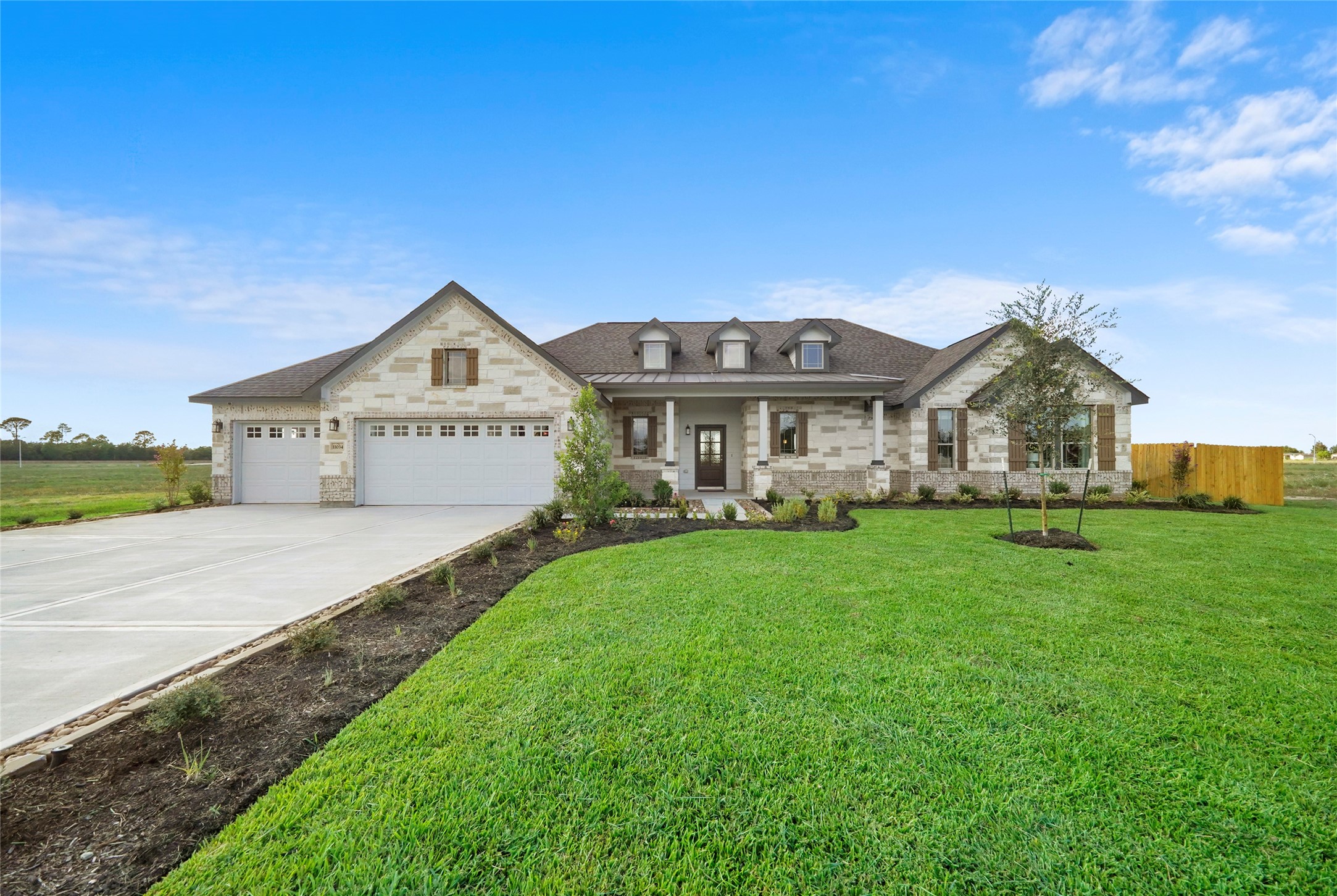 11034 Moon Light Drive Property Photo 1