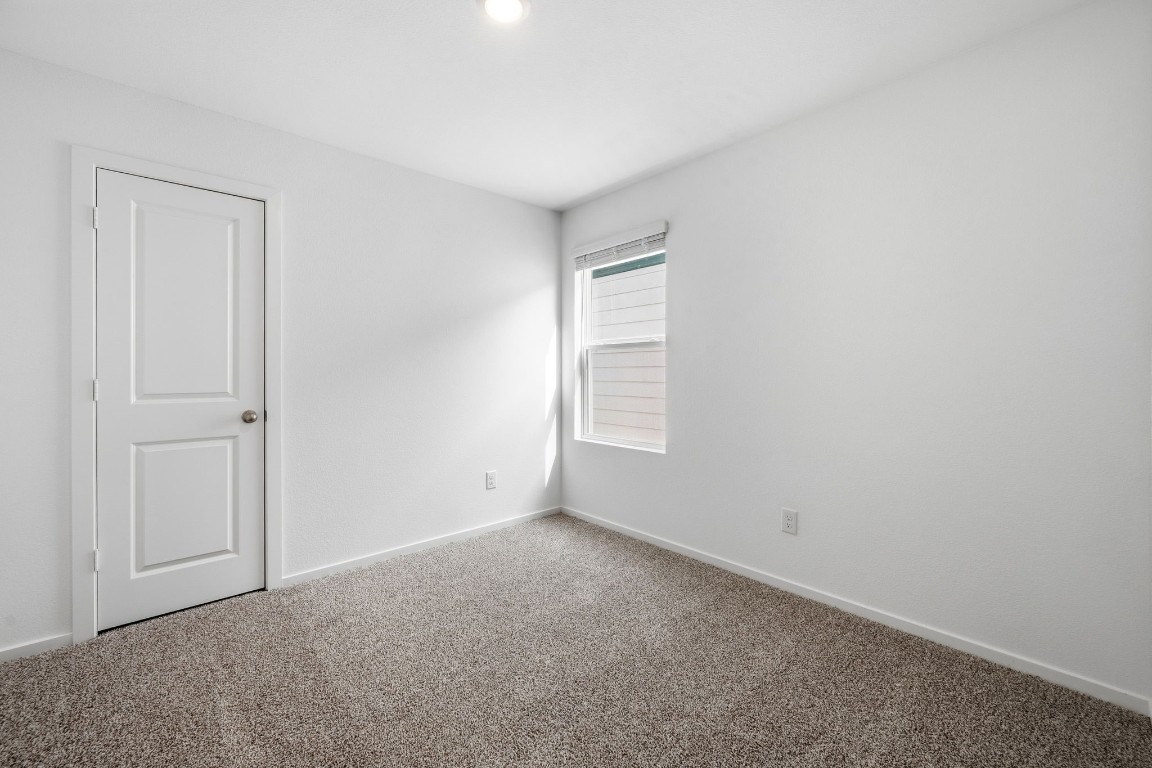 17818 Delmar Heights Property Photo 9