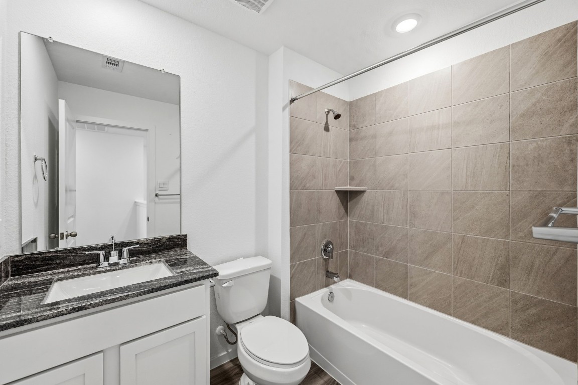 17818 Delmar Heights Property Photo 10