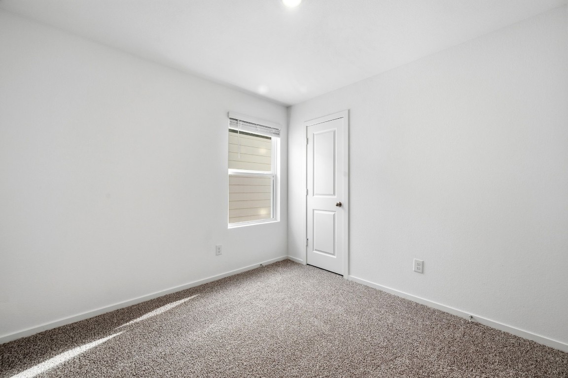17818 Delmar Heights Property Photo 14