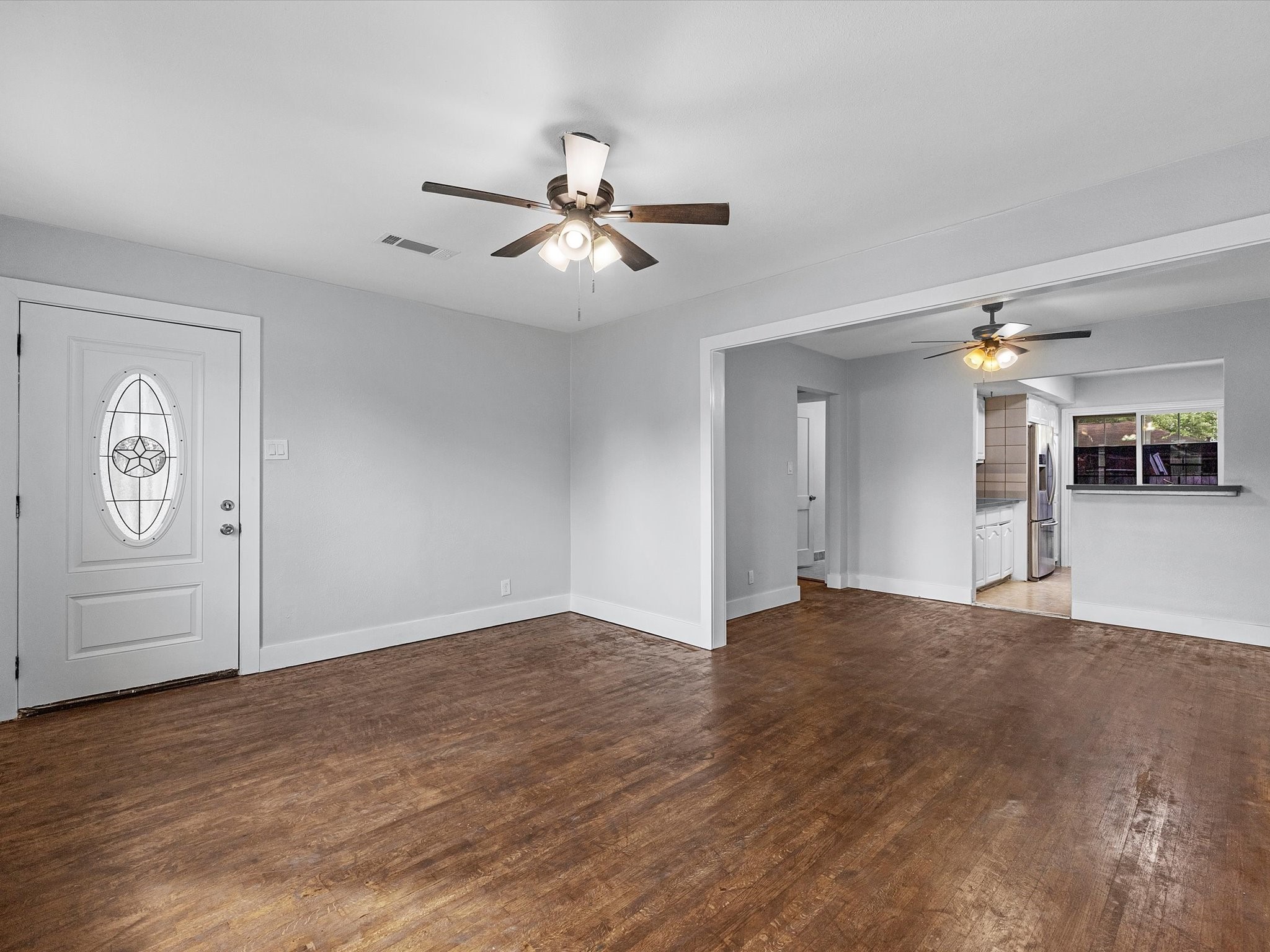 4218 Crenshaw Street Property Photo 5