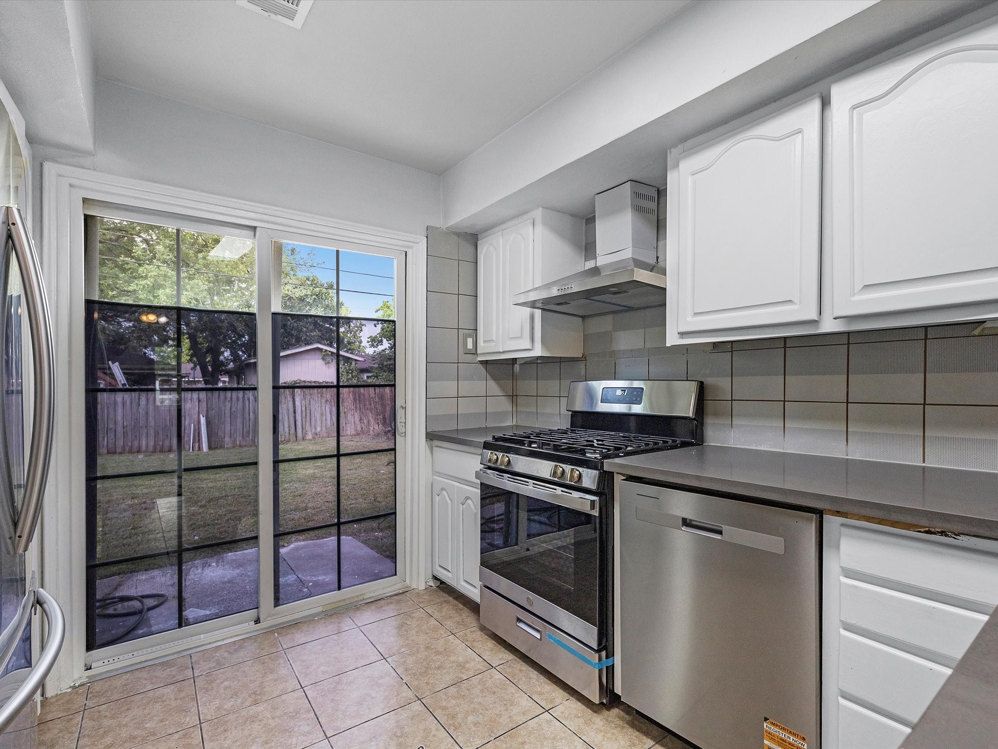 4218 Crenshaw Street Property Photo 7