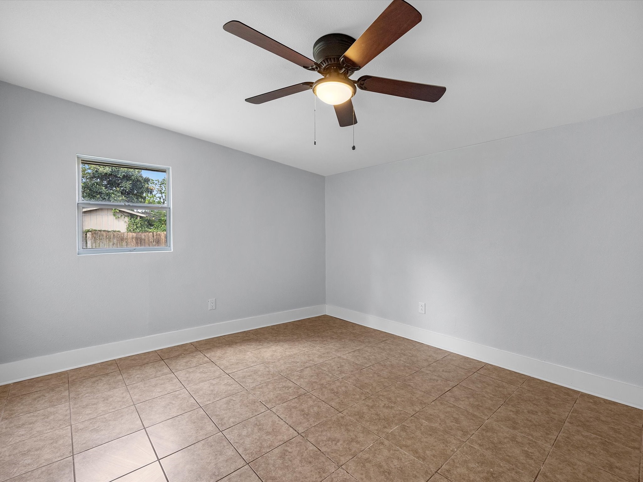 4218 Crenshaw Street Property Photo 12