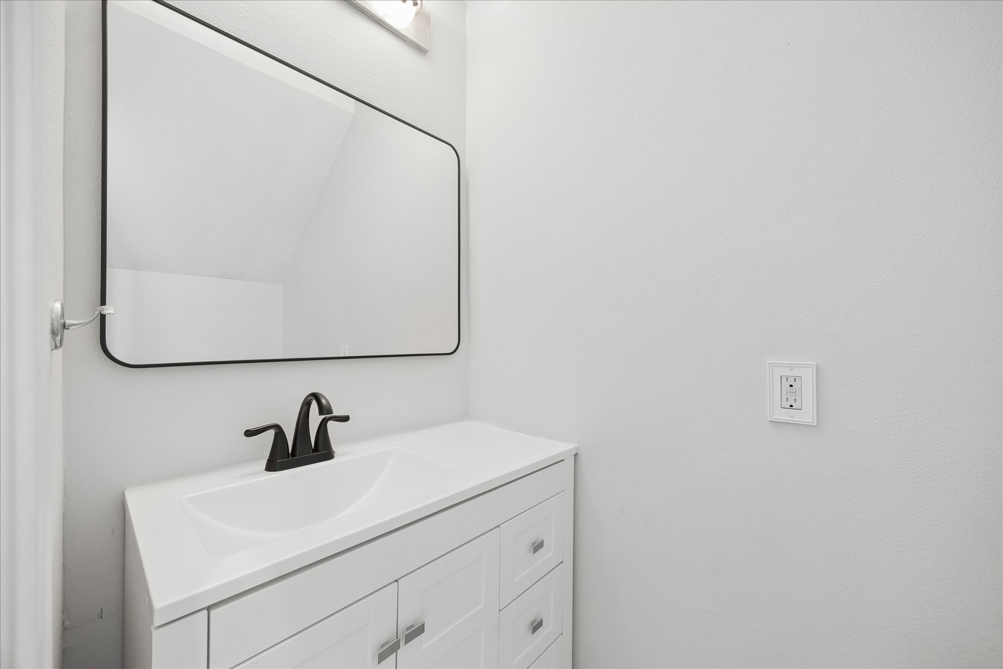 4315 Westheimer Road Property Photo 14