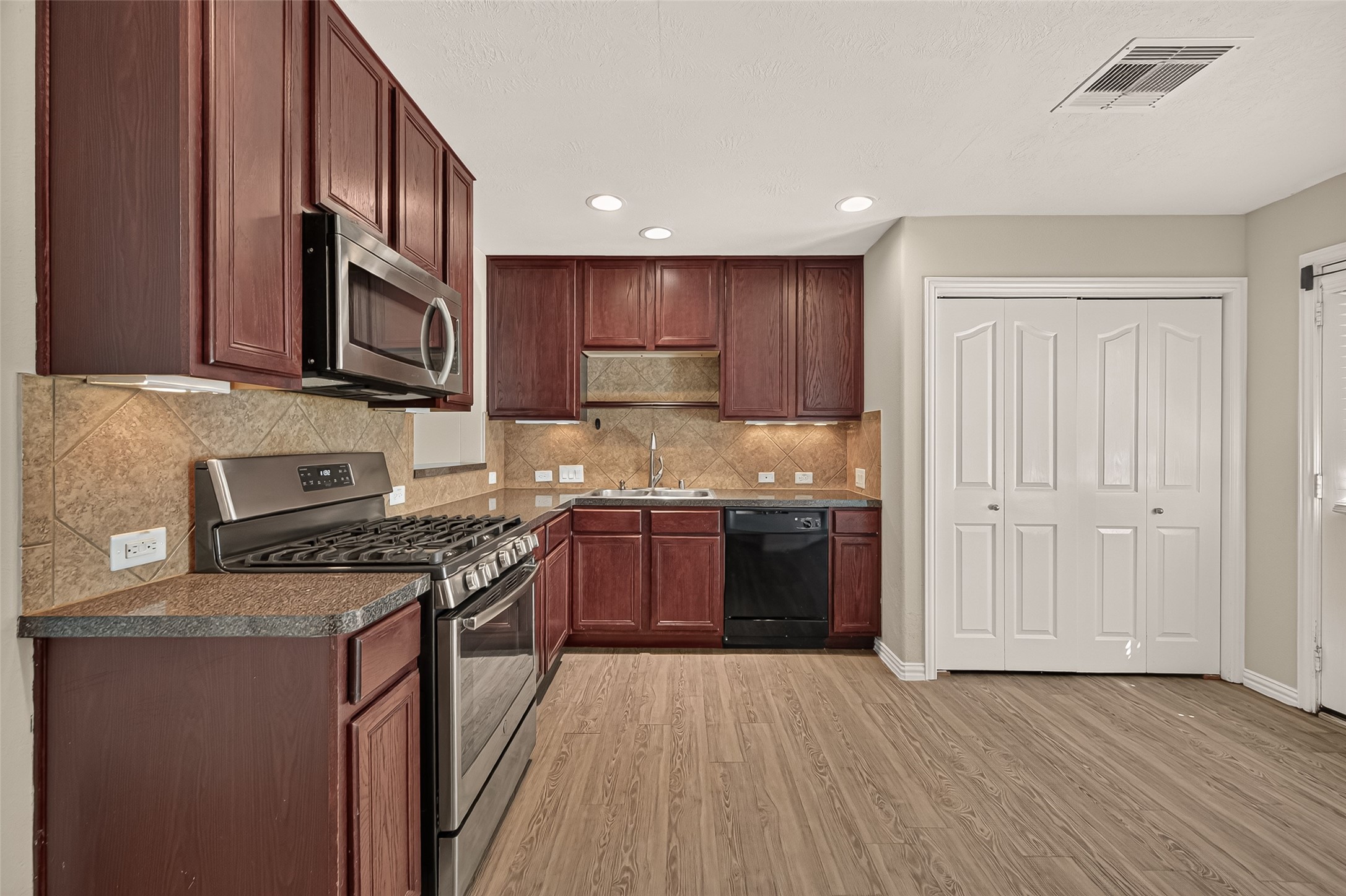 20818 Indigo River Lane Property Photo 13