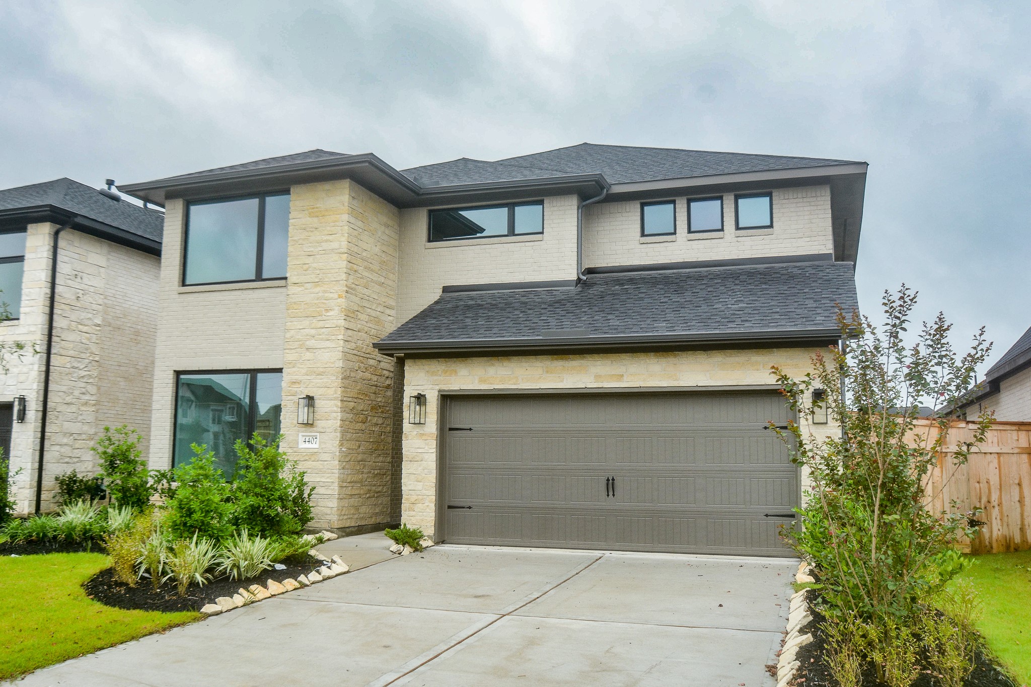 4407 Ruby Garden Court Property Photo 1