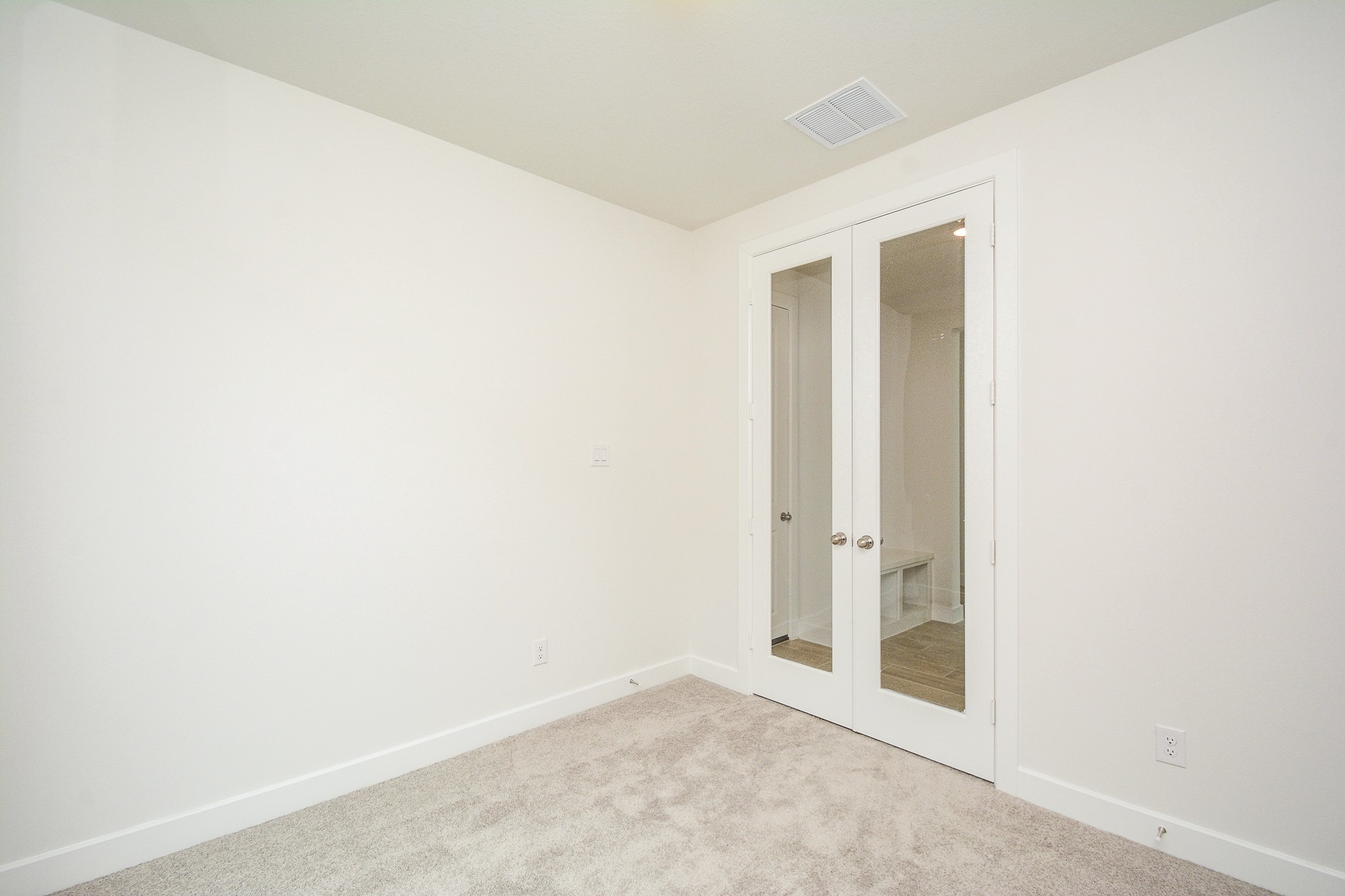 4407 Ruby Garden Court Property Photo 5