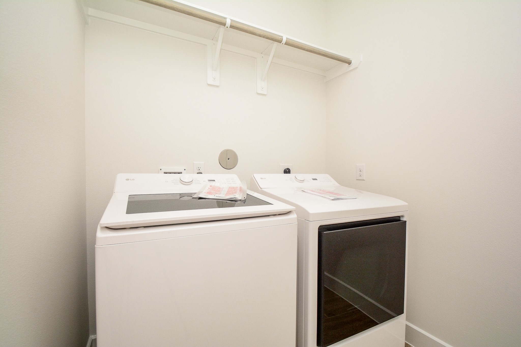 4407 Ruby Garden Court Property Photo 30