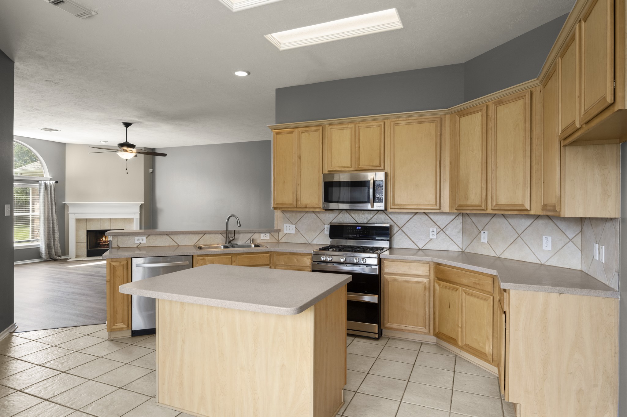 21702 Mileham Lane Property Photo 11