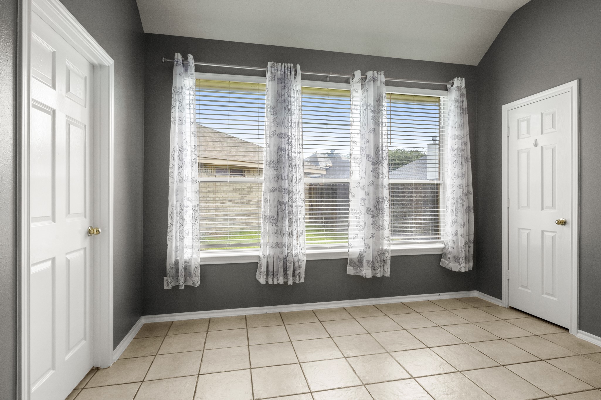 21702 Mileham Lane Property Photo 12