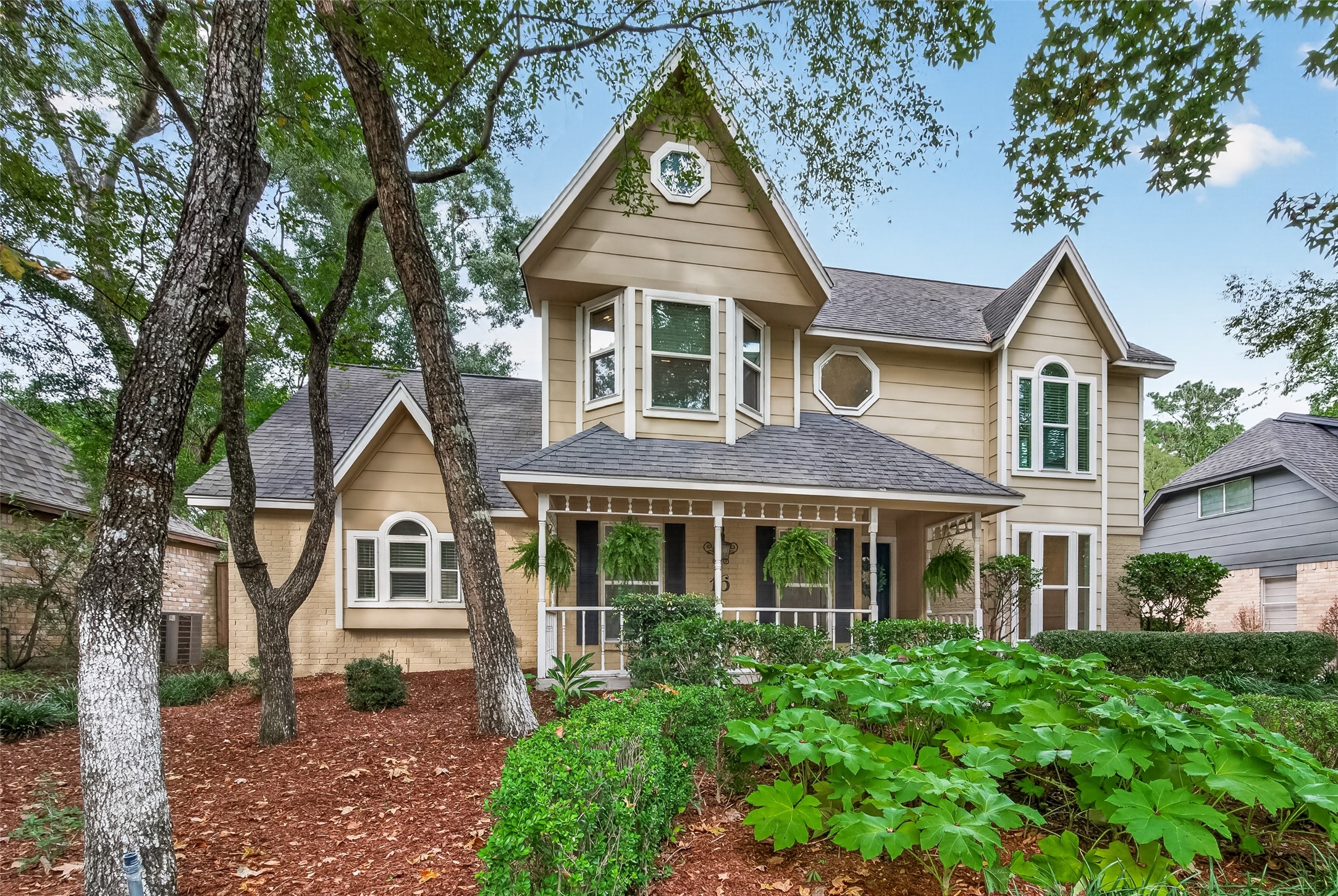 16 Mayfair Grove Court Property Photo 4