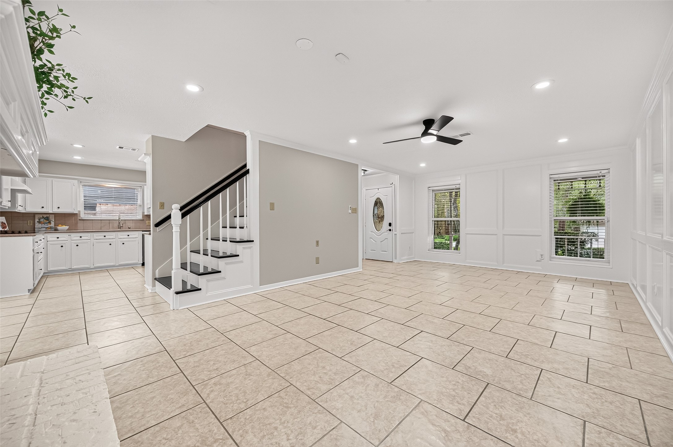 16 Mayfair Grove Court Property Photo 7