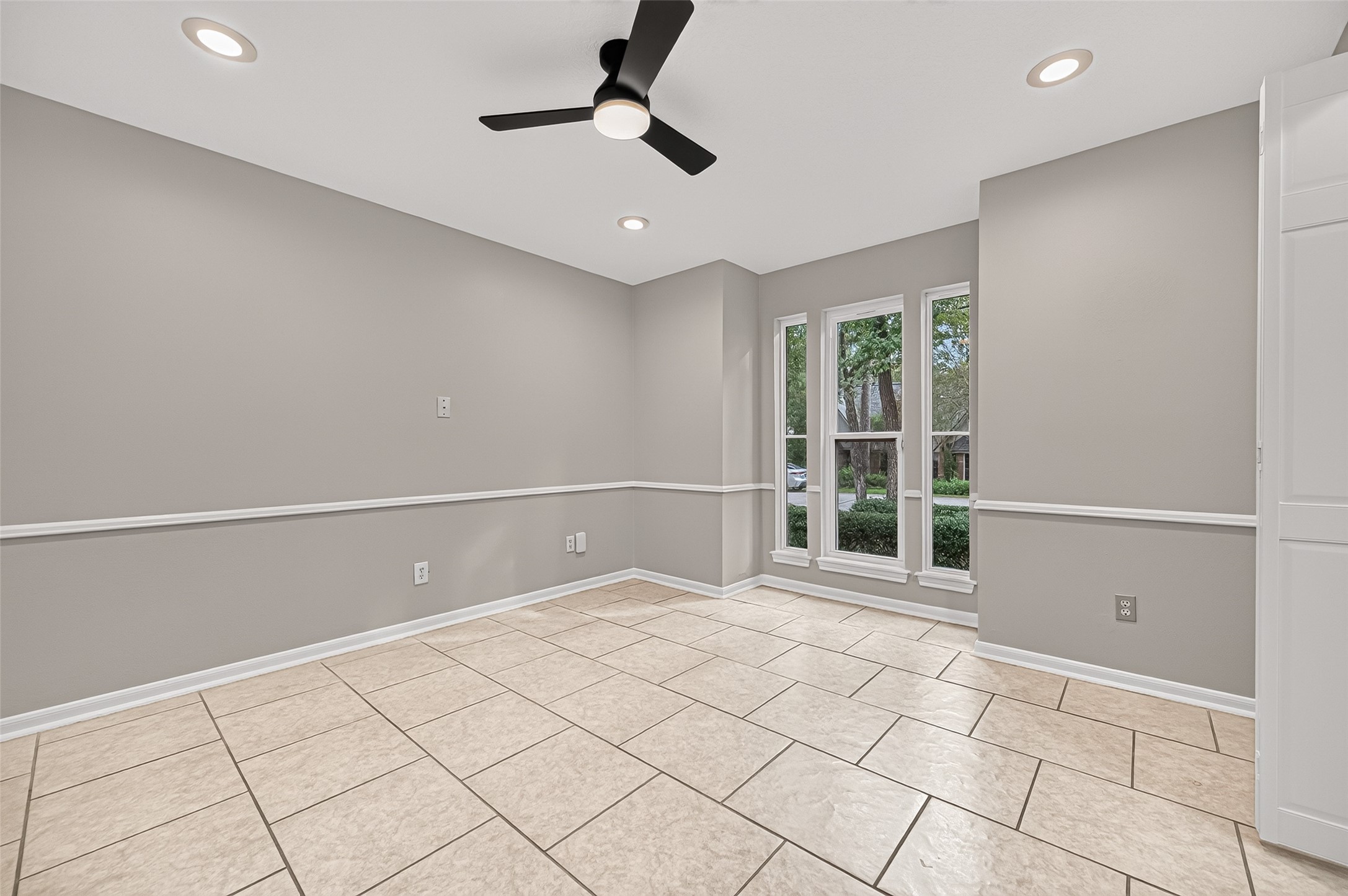 16 Mayfair Grove Court Property Photo 23