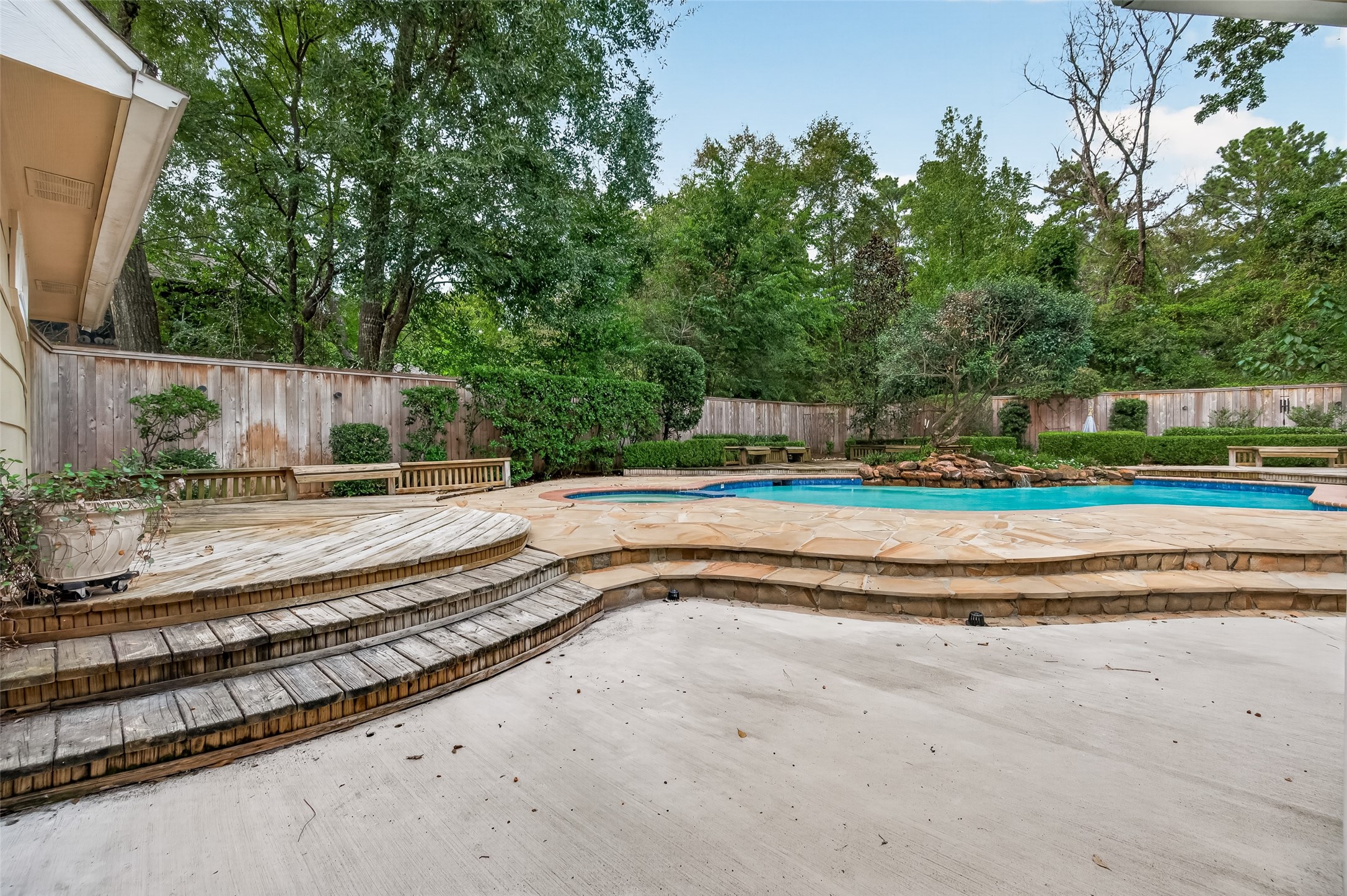 16 Mayfair Grove Court Property Photo 37
