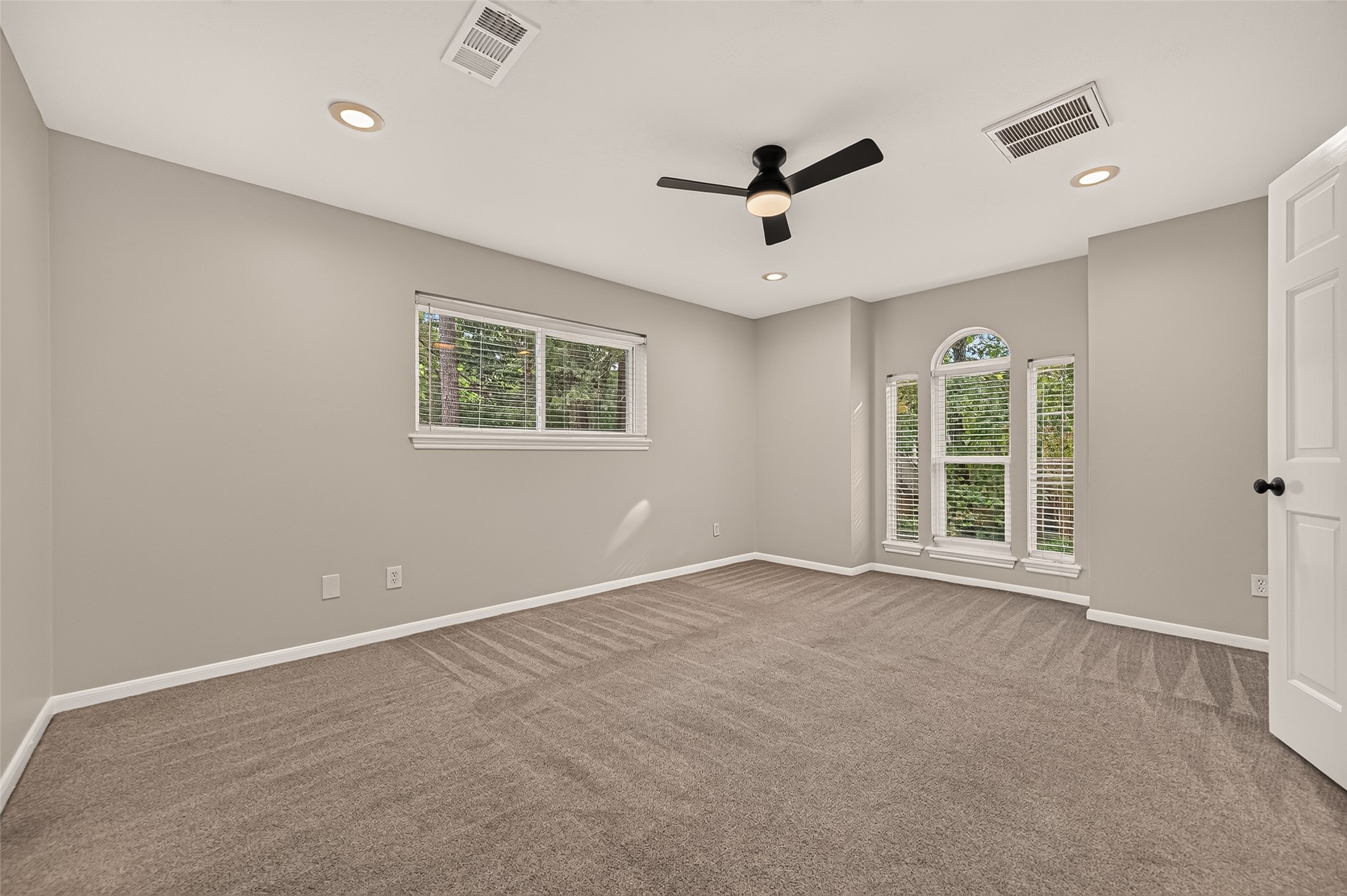 16 Mayfair Grove Court Property Photo 45
