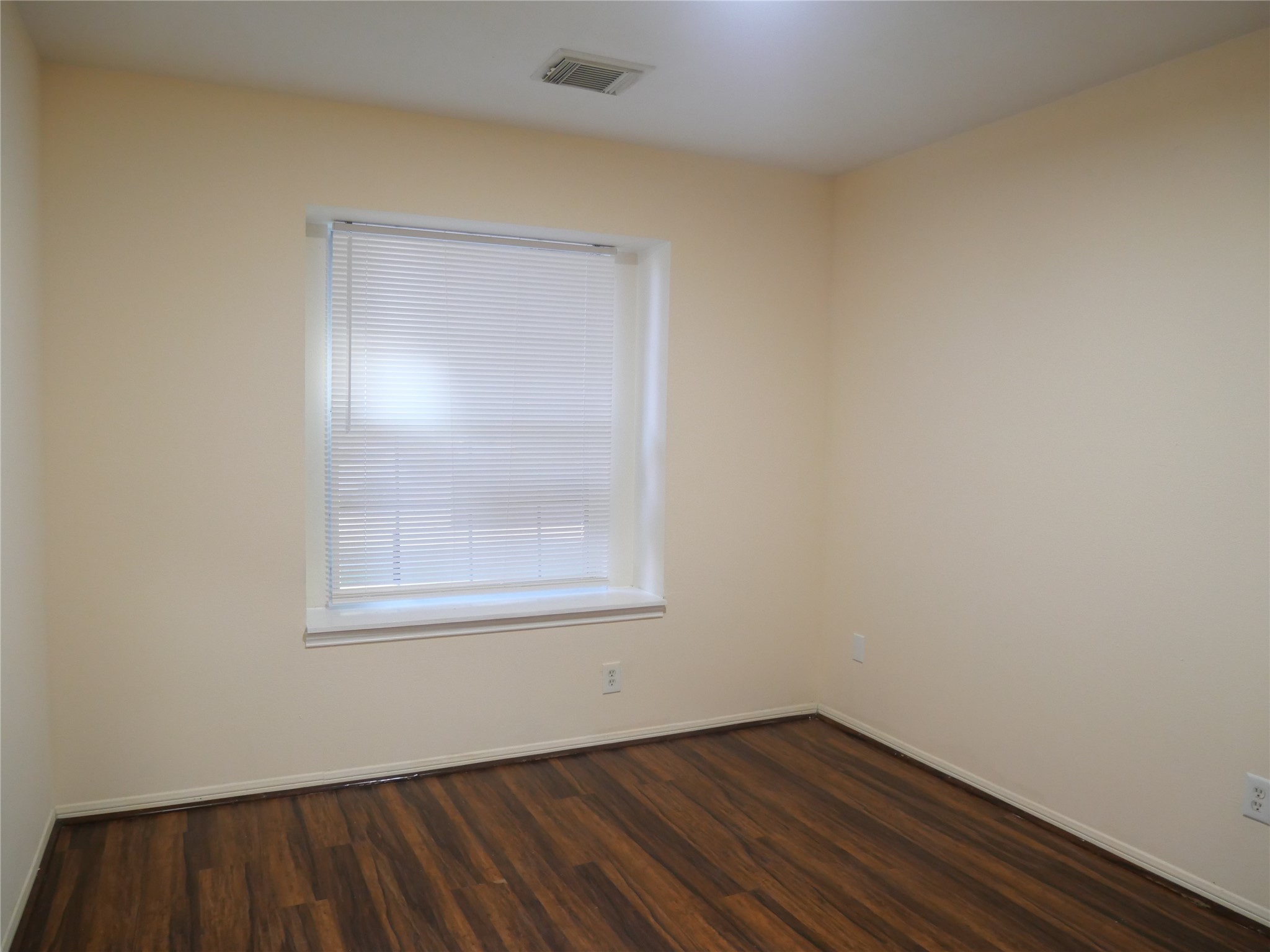 4923 Callery Creek Drive Property Photo 9