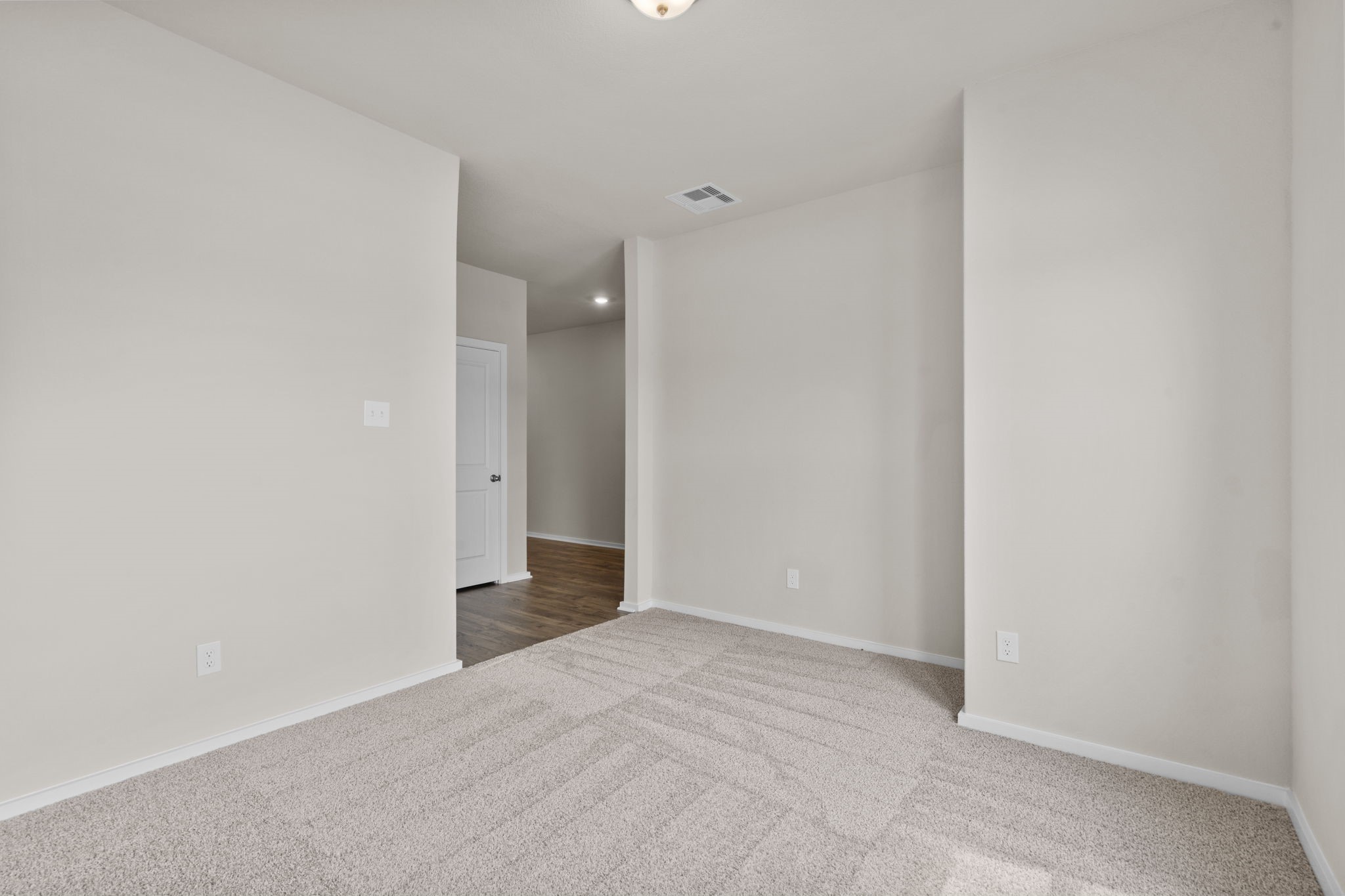 3542 Cardinal Pointe Drive Property Photo 7