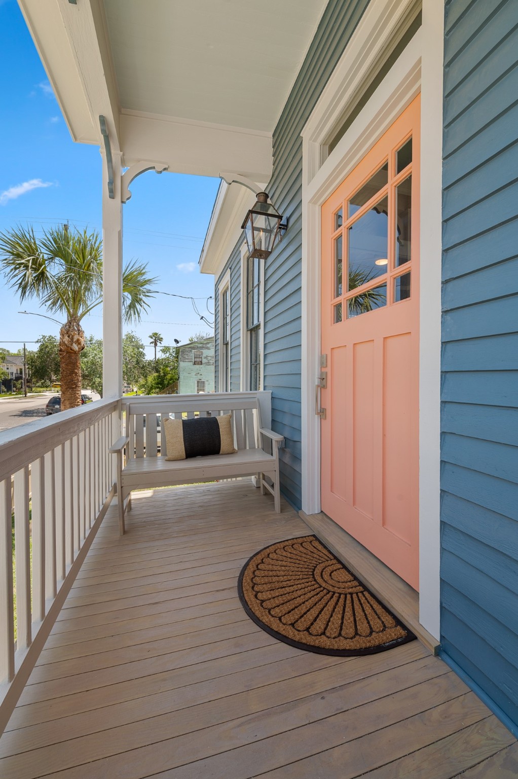 1123 32nd Street Property Photo 3