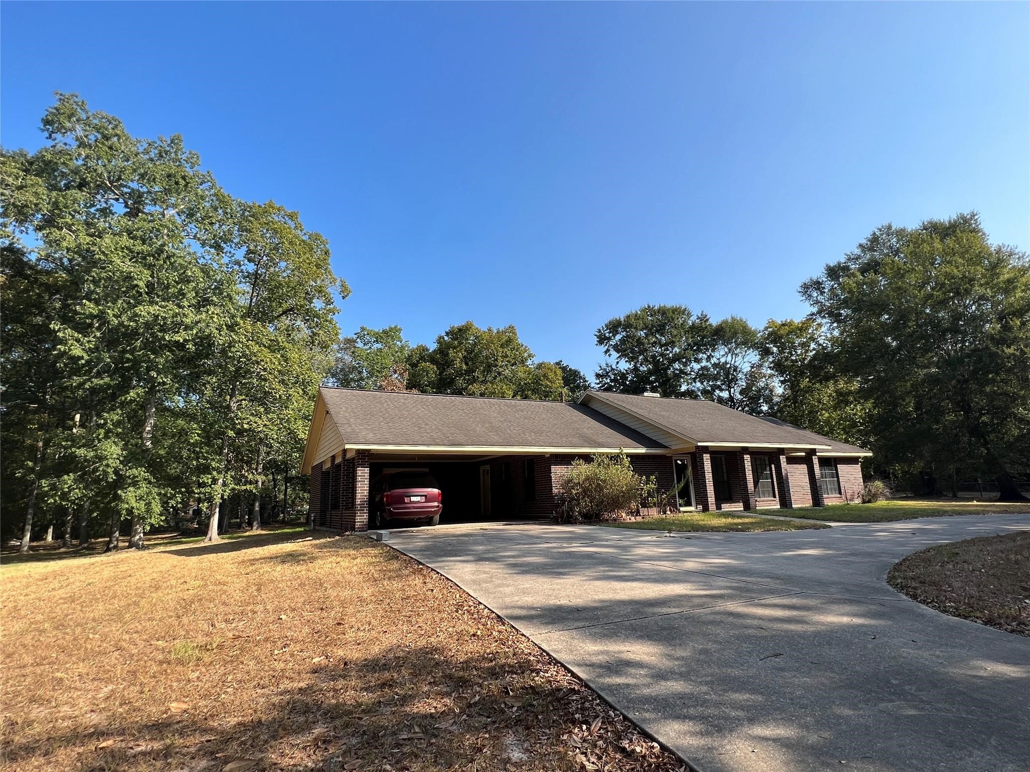 12345 Oak Leaf Road Property Photo 3
